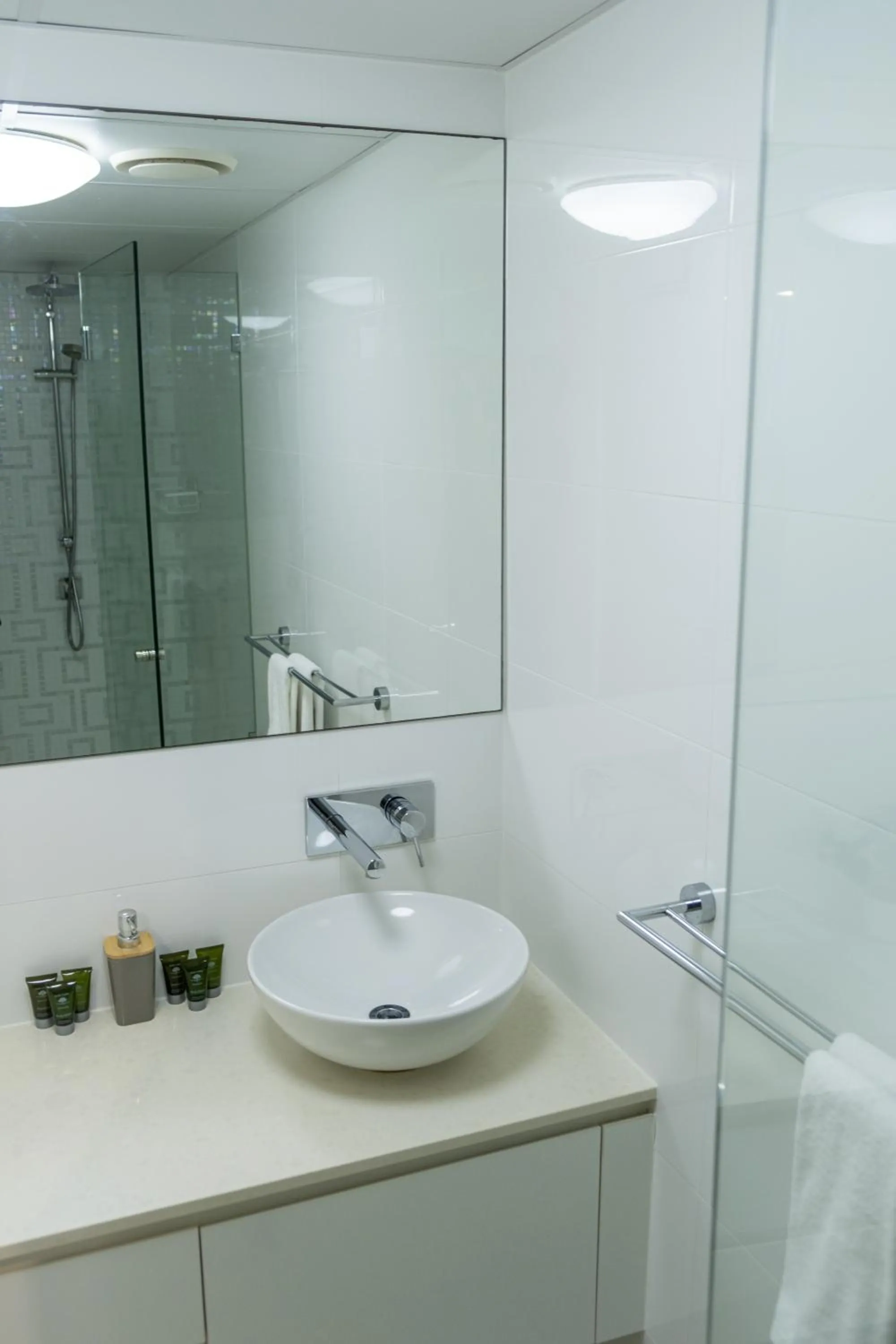 Bathroom in Kings Edge Holiday Apartments