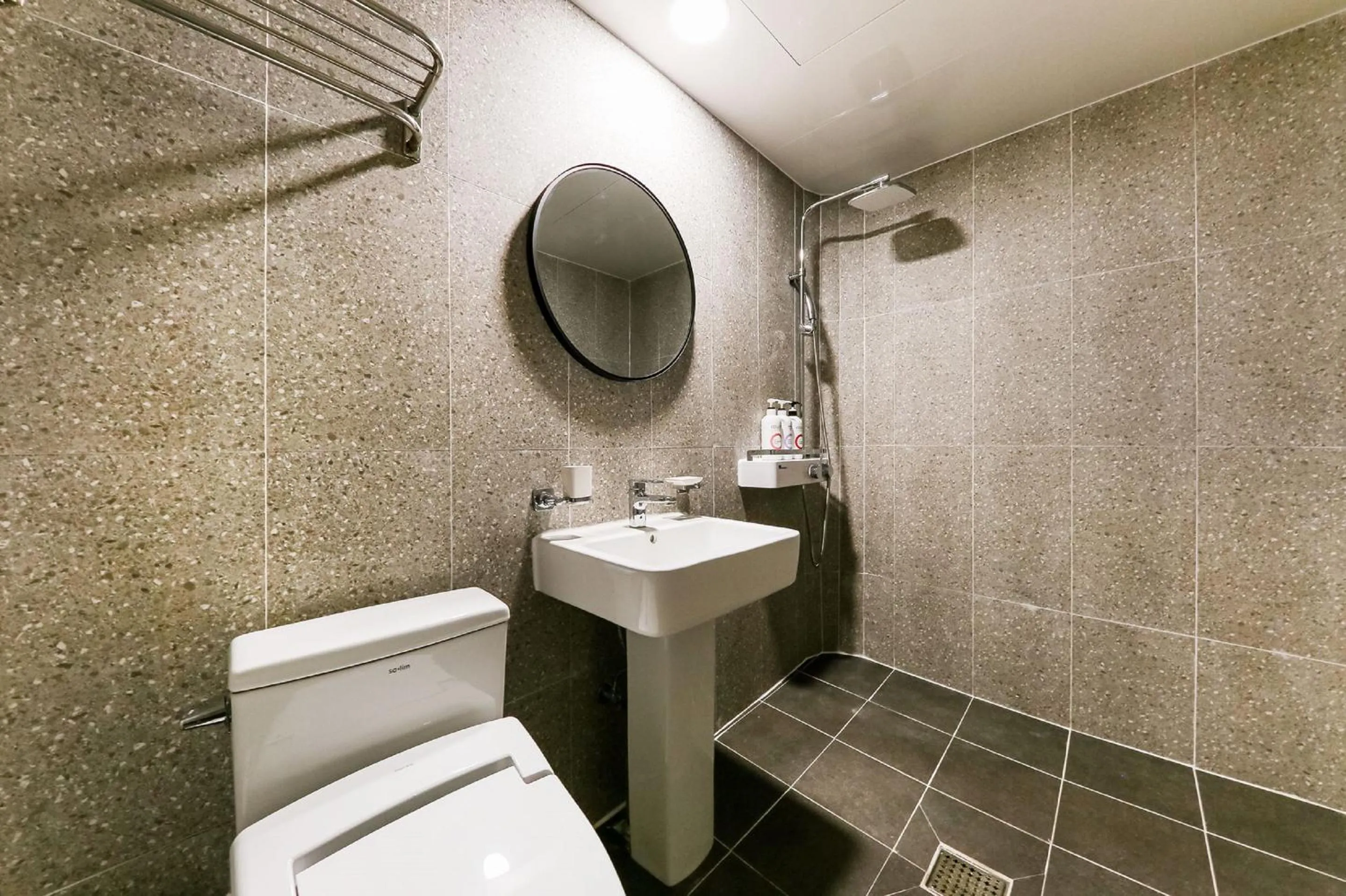 Bathroom in hotel box