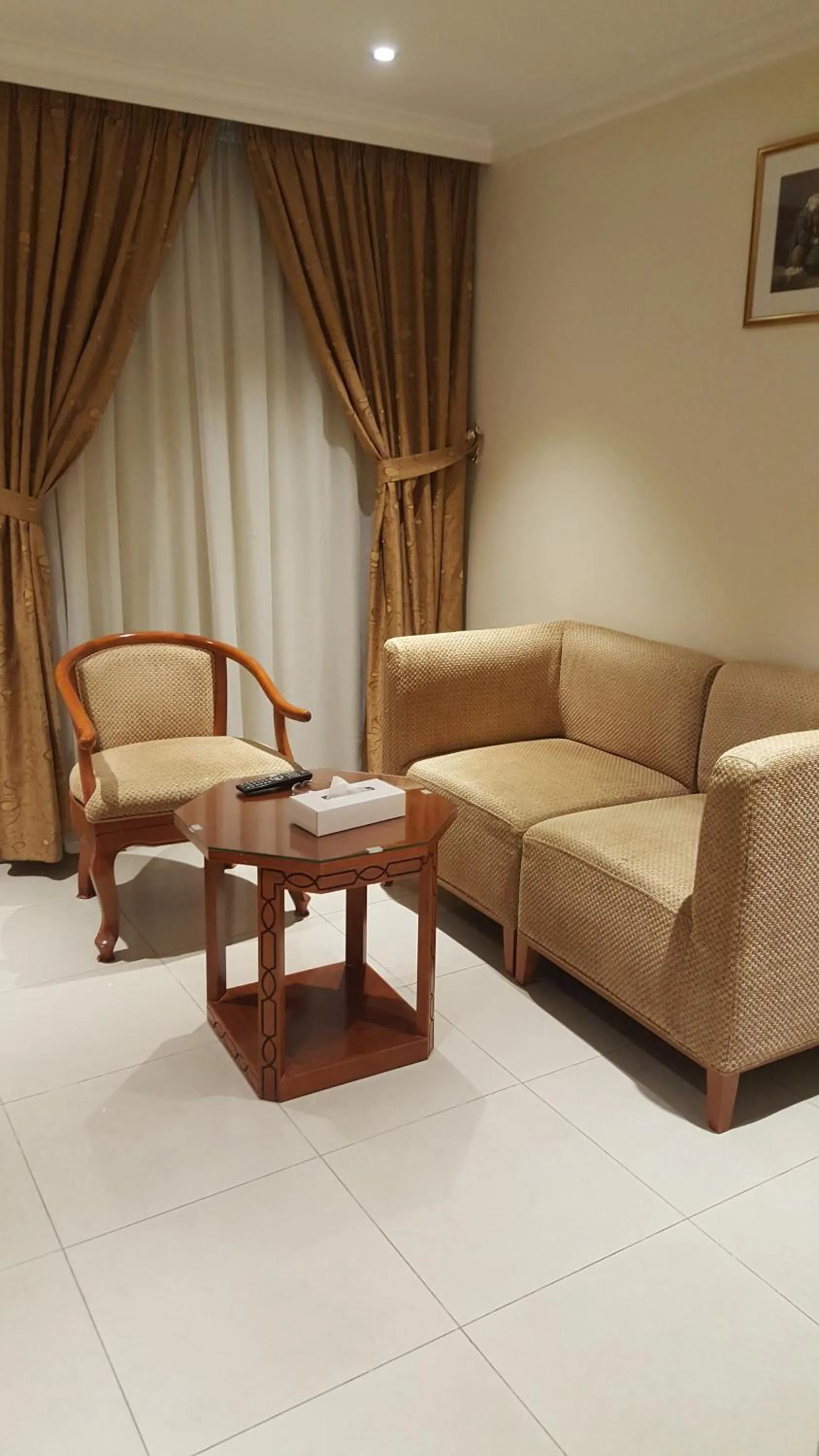 Living room in Al Muntazah Plaza Hotel
