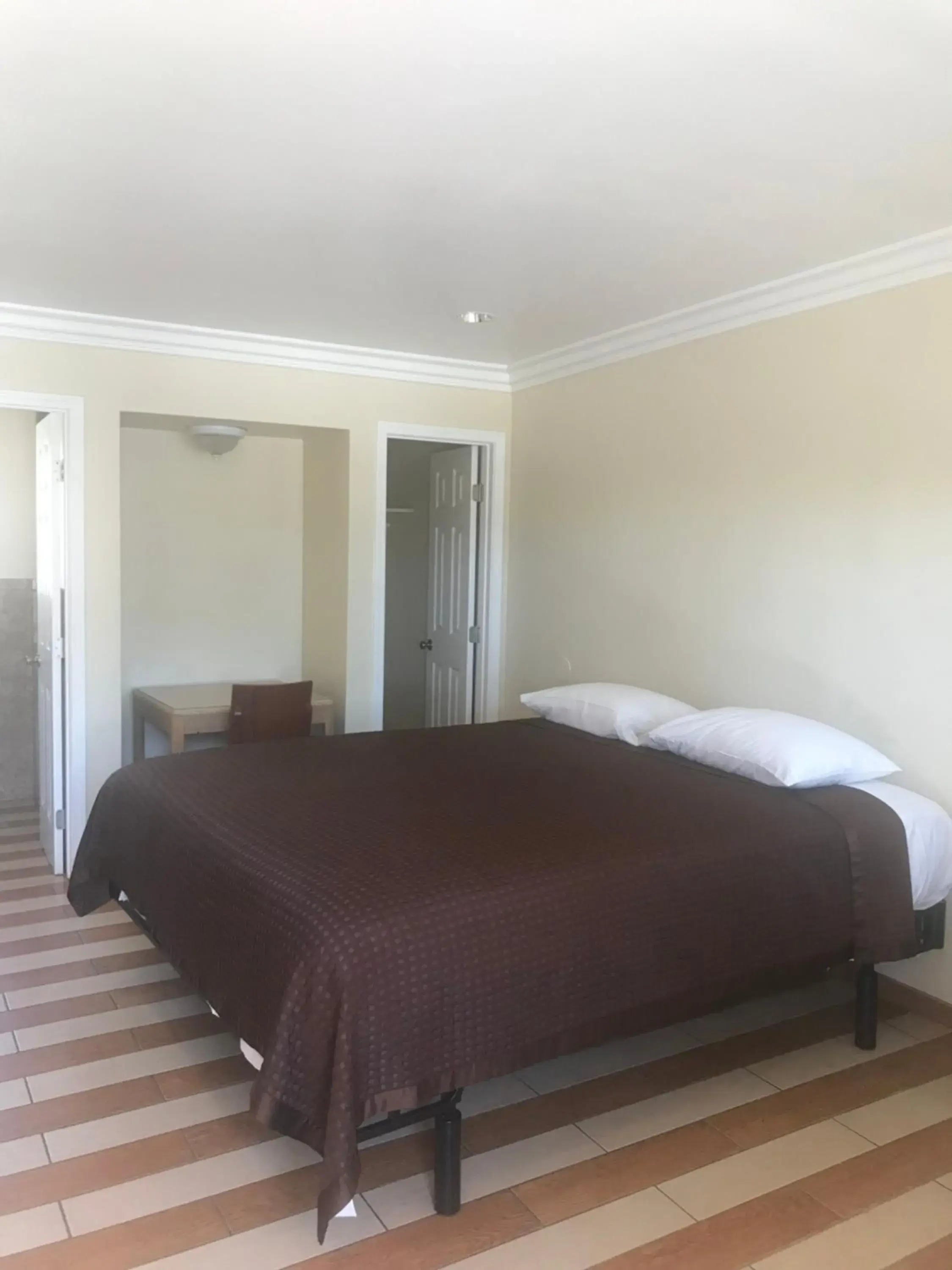 King Room - single occupancy in All 8 Motel King Room - single occupancy in All 8 Motel