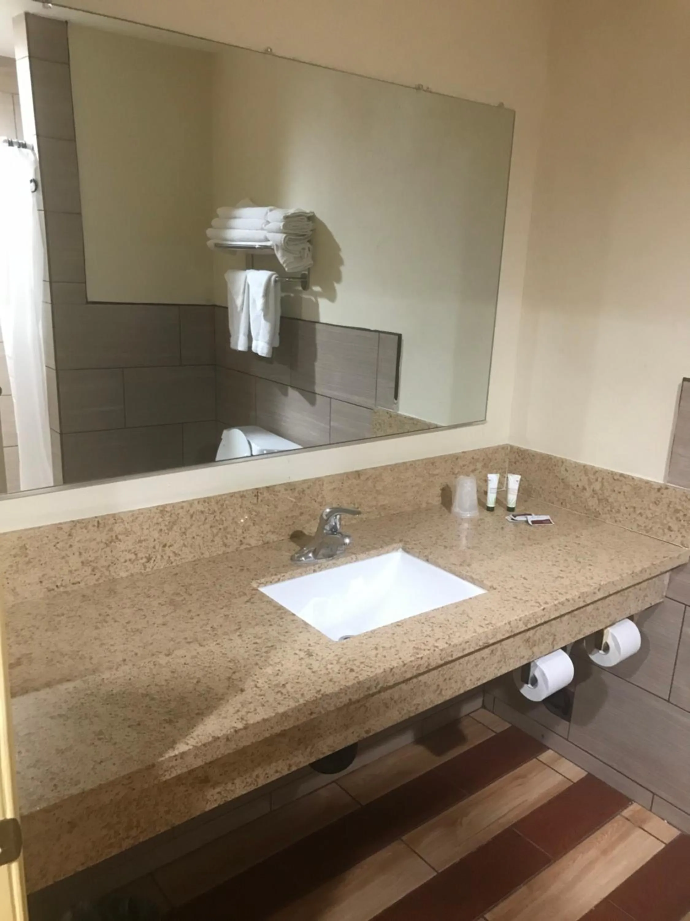 Shower in All 8 Motel