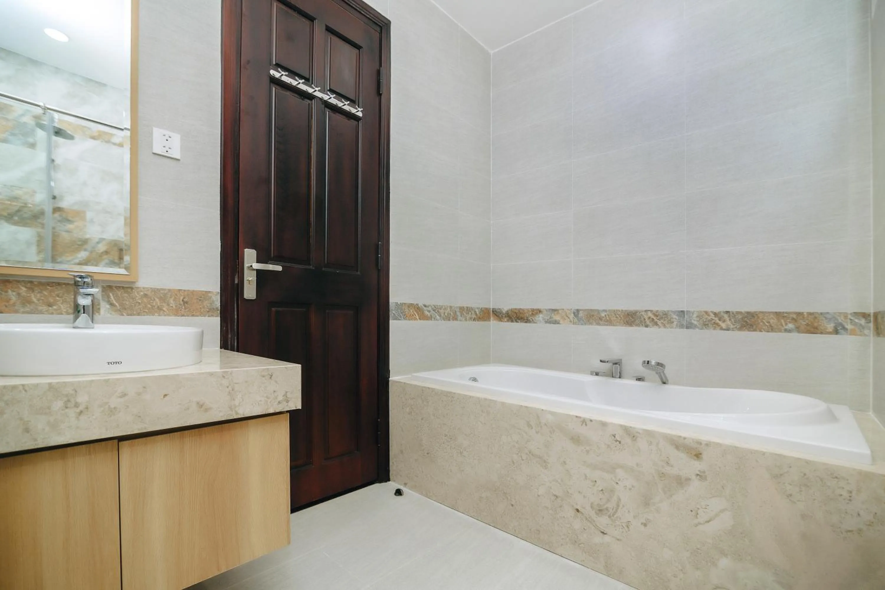 Bathroom in Monalisa Apartment