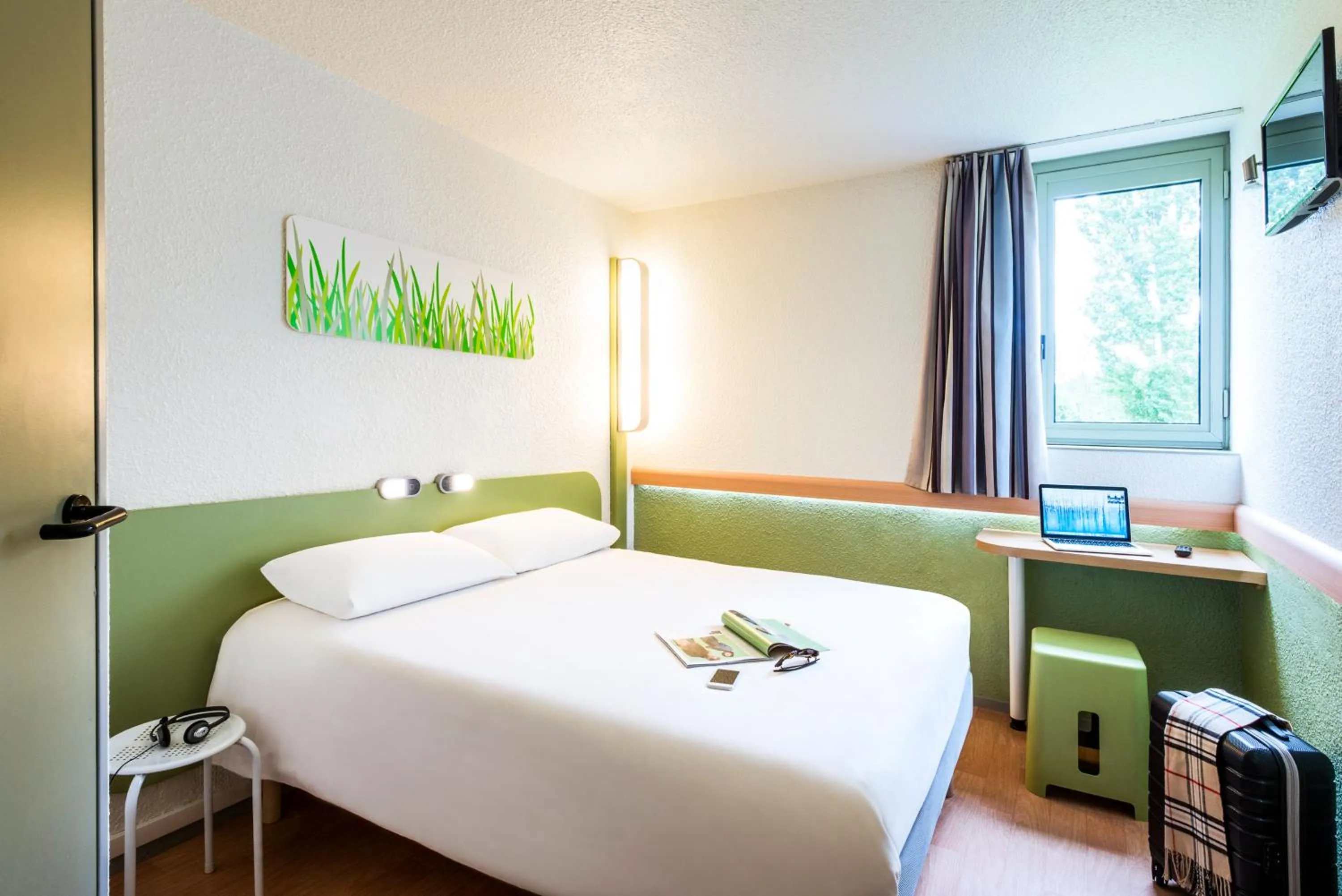 Property building, Bed in ibis budget Caen Hérouville