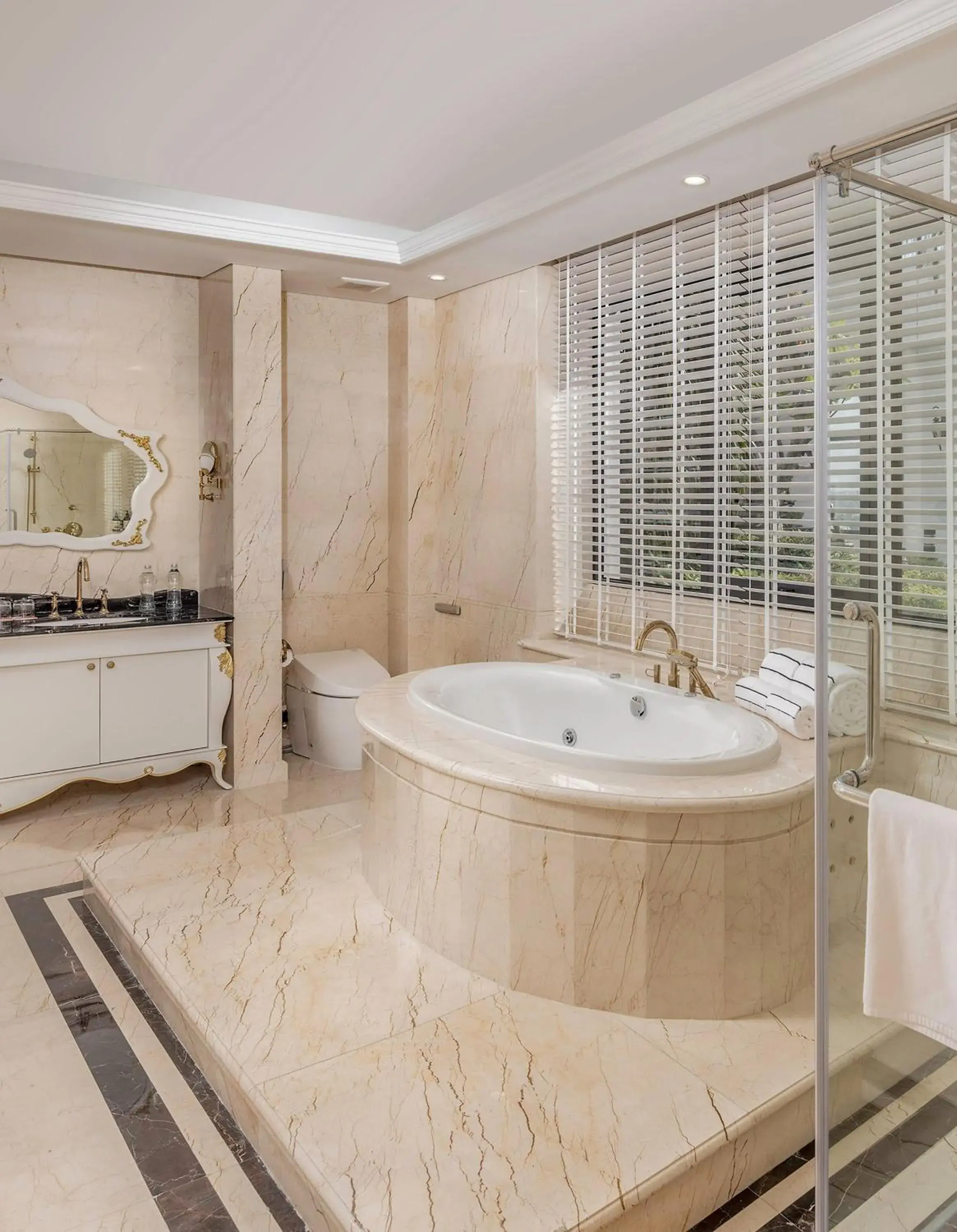 Bathroom in Meliá Vinpearl Hai Phong Rivera Bathroom in Meliá Vinpearl Hai Phong Rivera