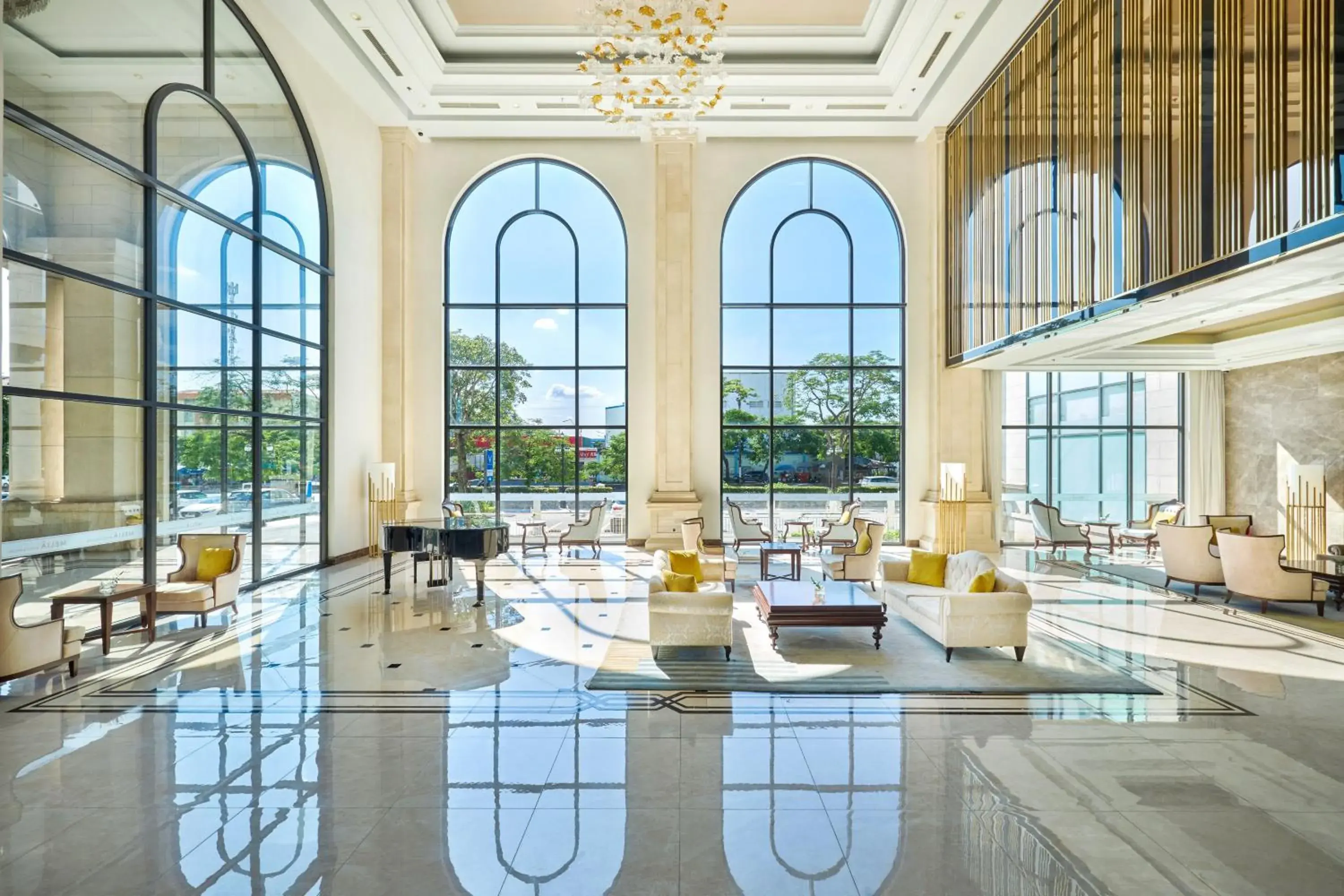 Lobby or reception in Meliá Vinpearl Hai Phong Rivera Lobby or reception in Meliá Vinpearl Hai Phong Rivera