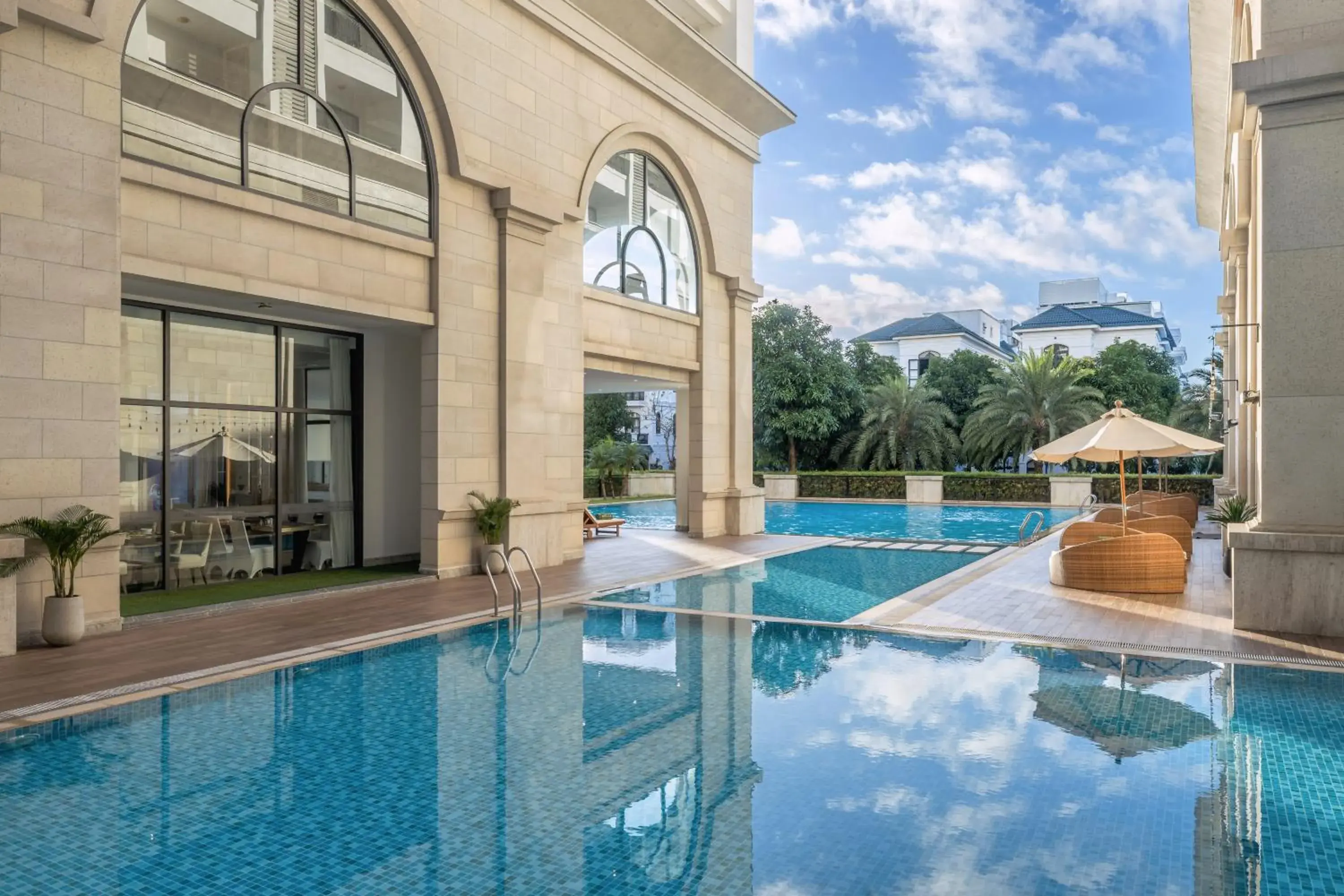 Pool view in Meliá Vinpearl Hai Phong Rivera Pool view in Meliá Vinpearl Hai Phong Rivera