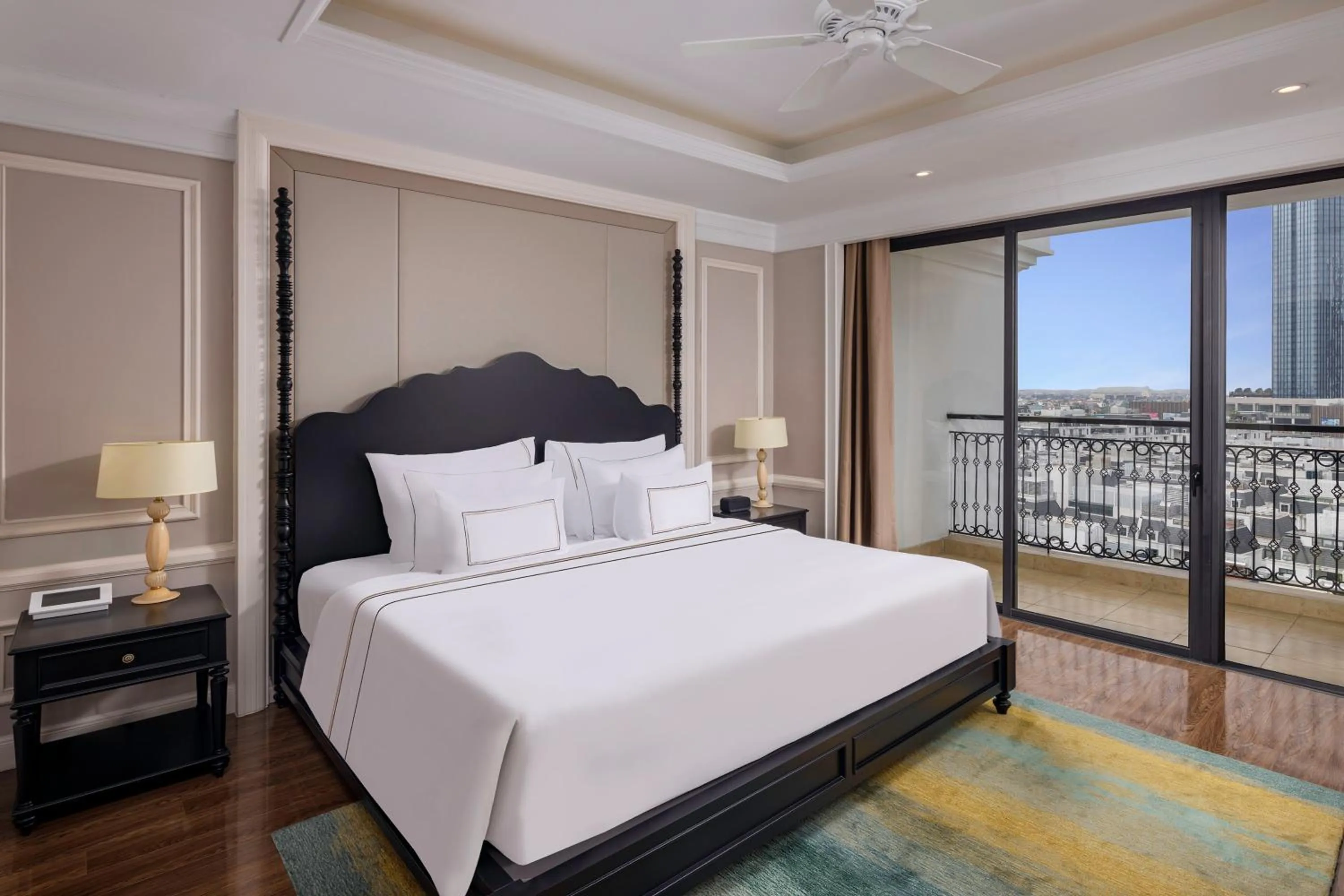 Bed in Meliá Vinpearl Hai Phong Rivera