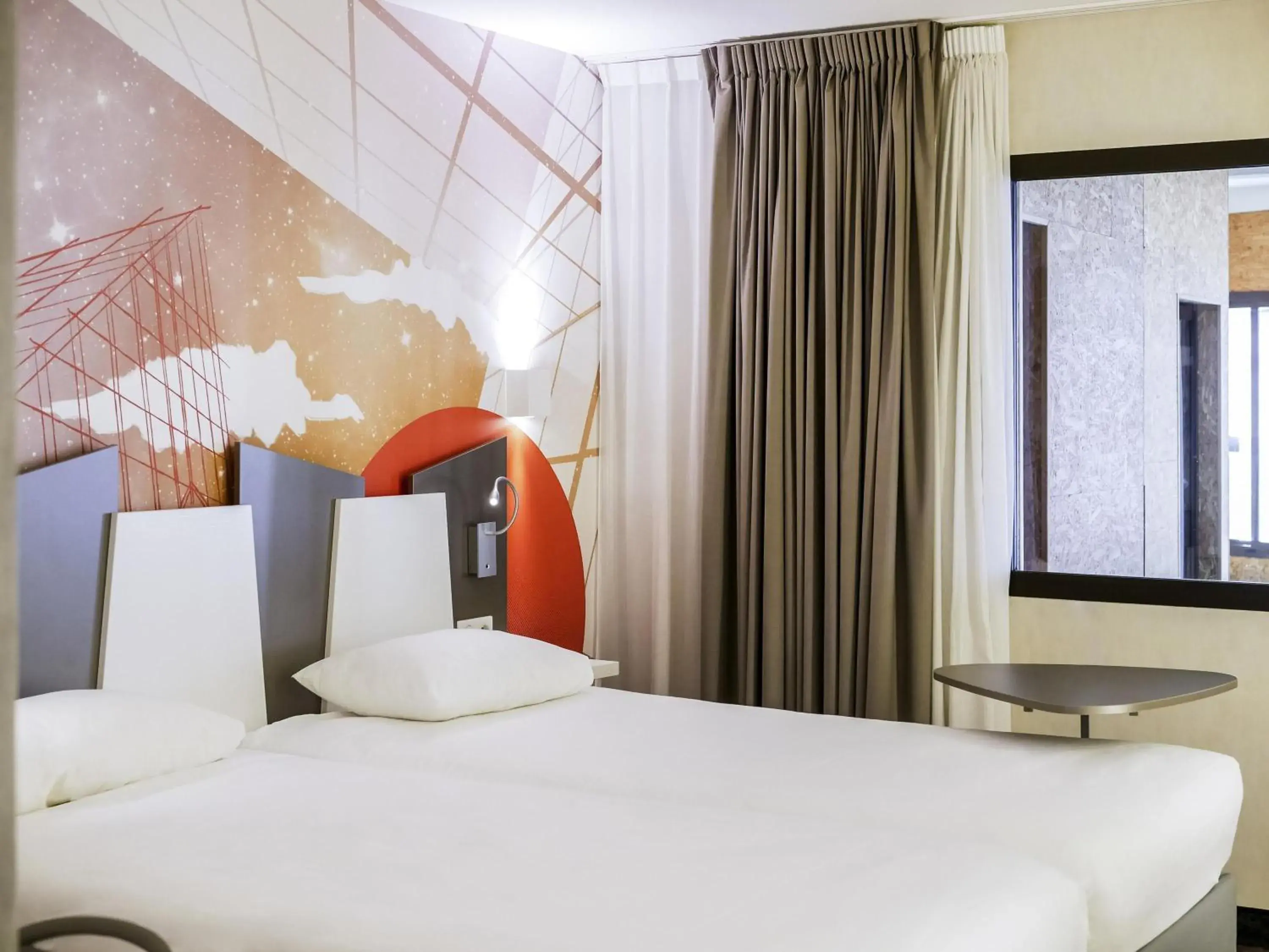 Bedroom, Bed in ibis Styles Poitiers Centre Bedroom, Bed in ibis Styles Poitiers Centre