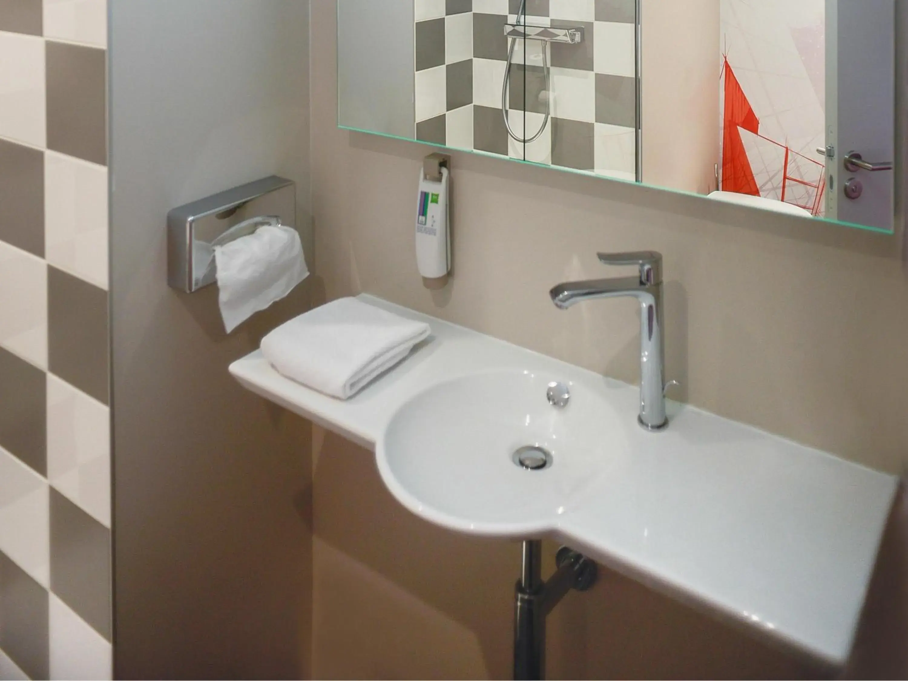 Bedroom in ibis Styles Poitiers Centre Bedroom in ibis Styles Poitiers Centre