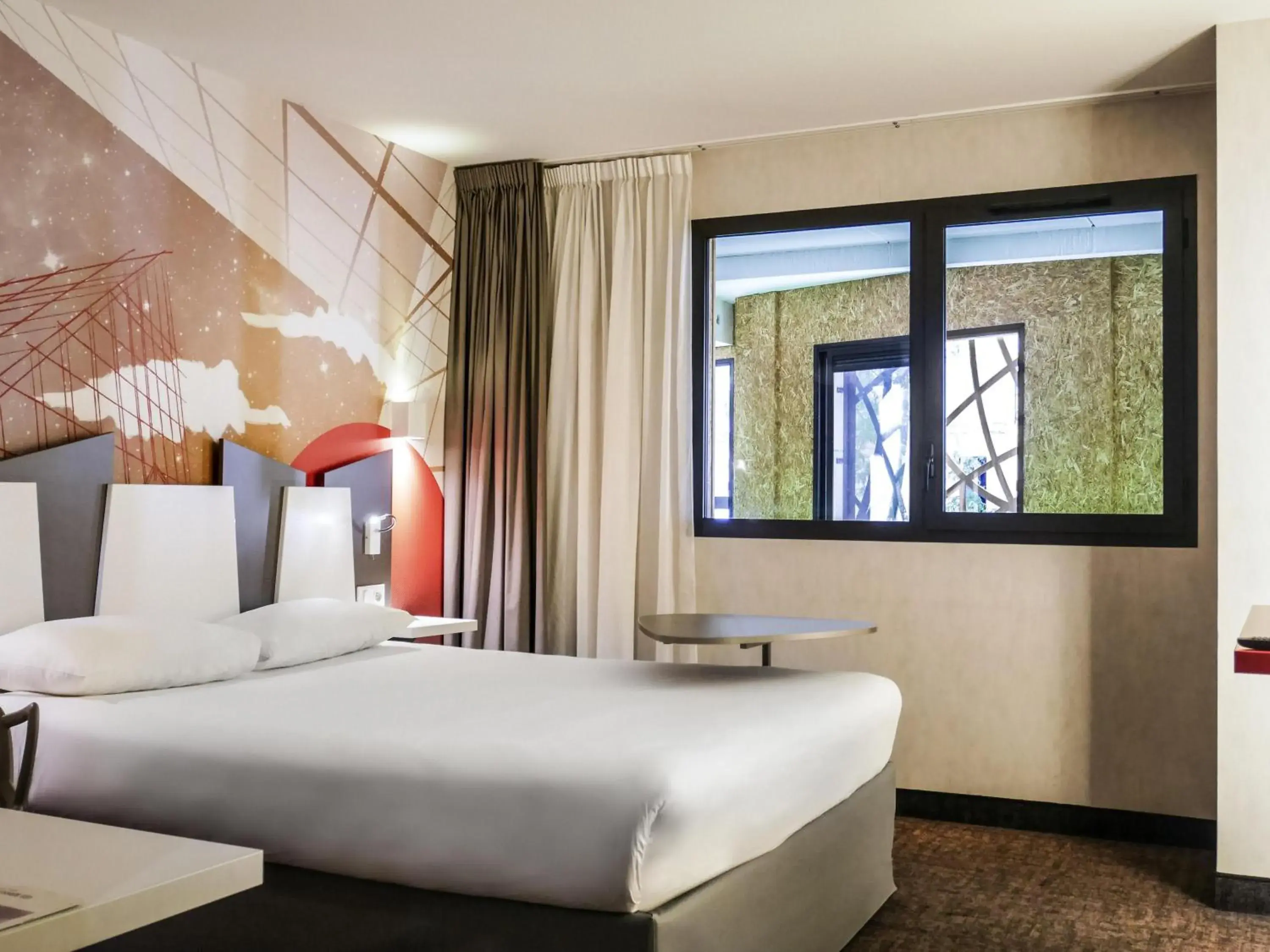 Bedroom, Bed in ibis Styles Poitiers Centre Bedroom, Bed in ibis Styles Poitiers Centre