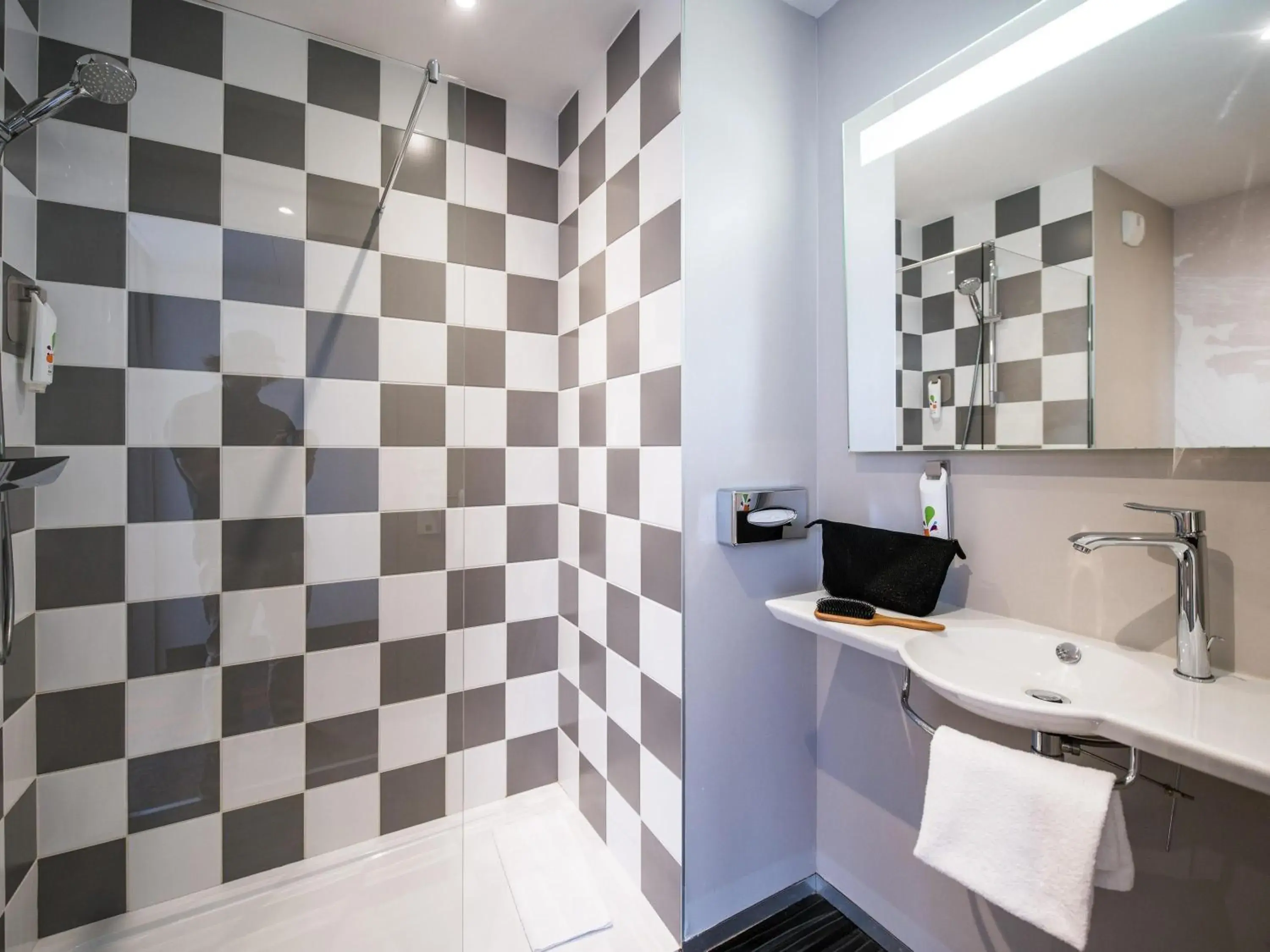 Bedroom in ibis Styles Poitiers Centre Bedroom in ibis Styles Poitiers Centre