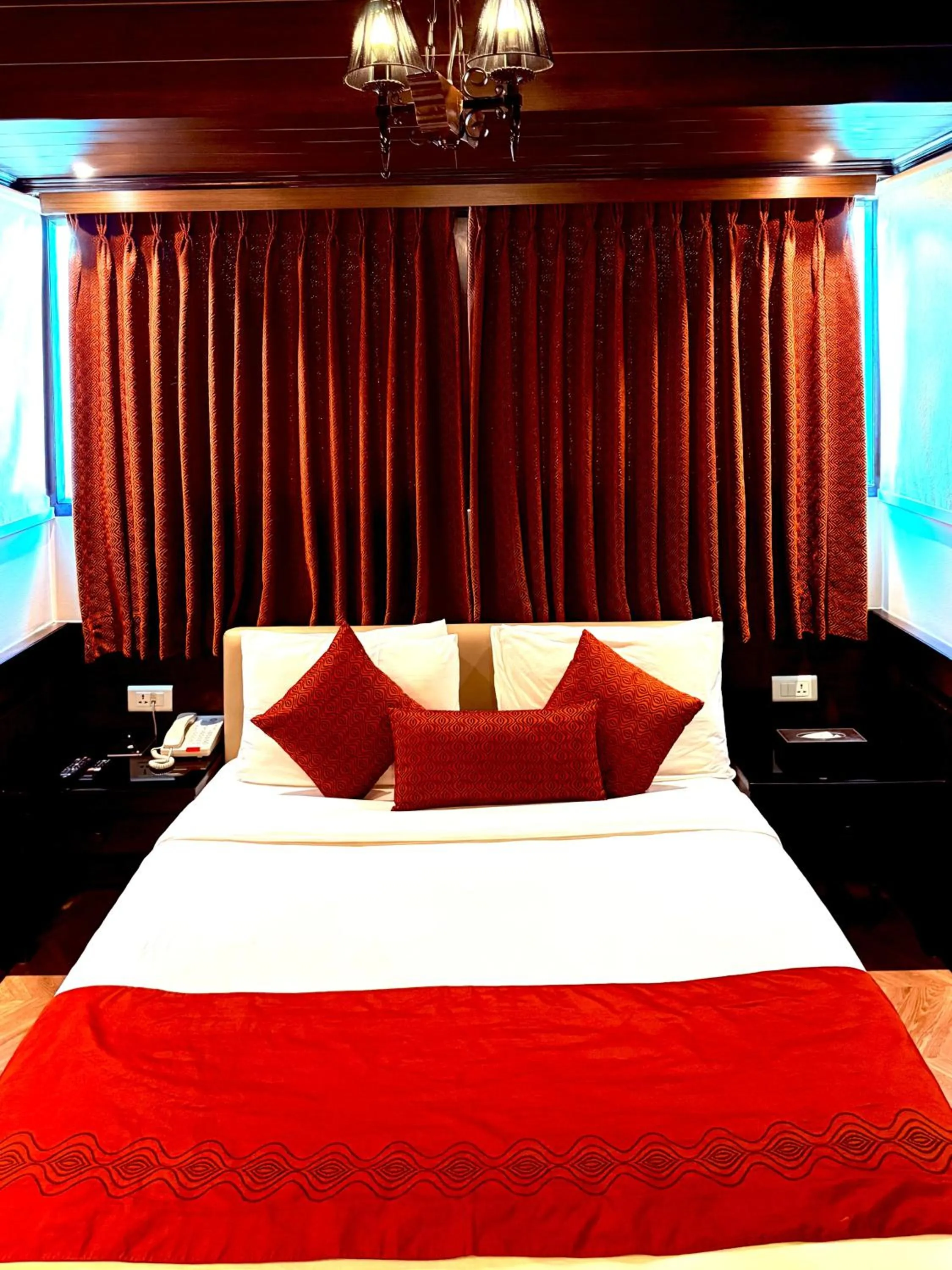 Property building, Bed in The Vintage Gulmarg