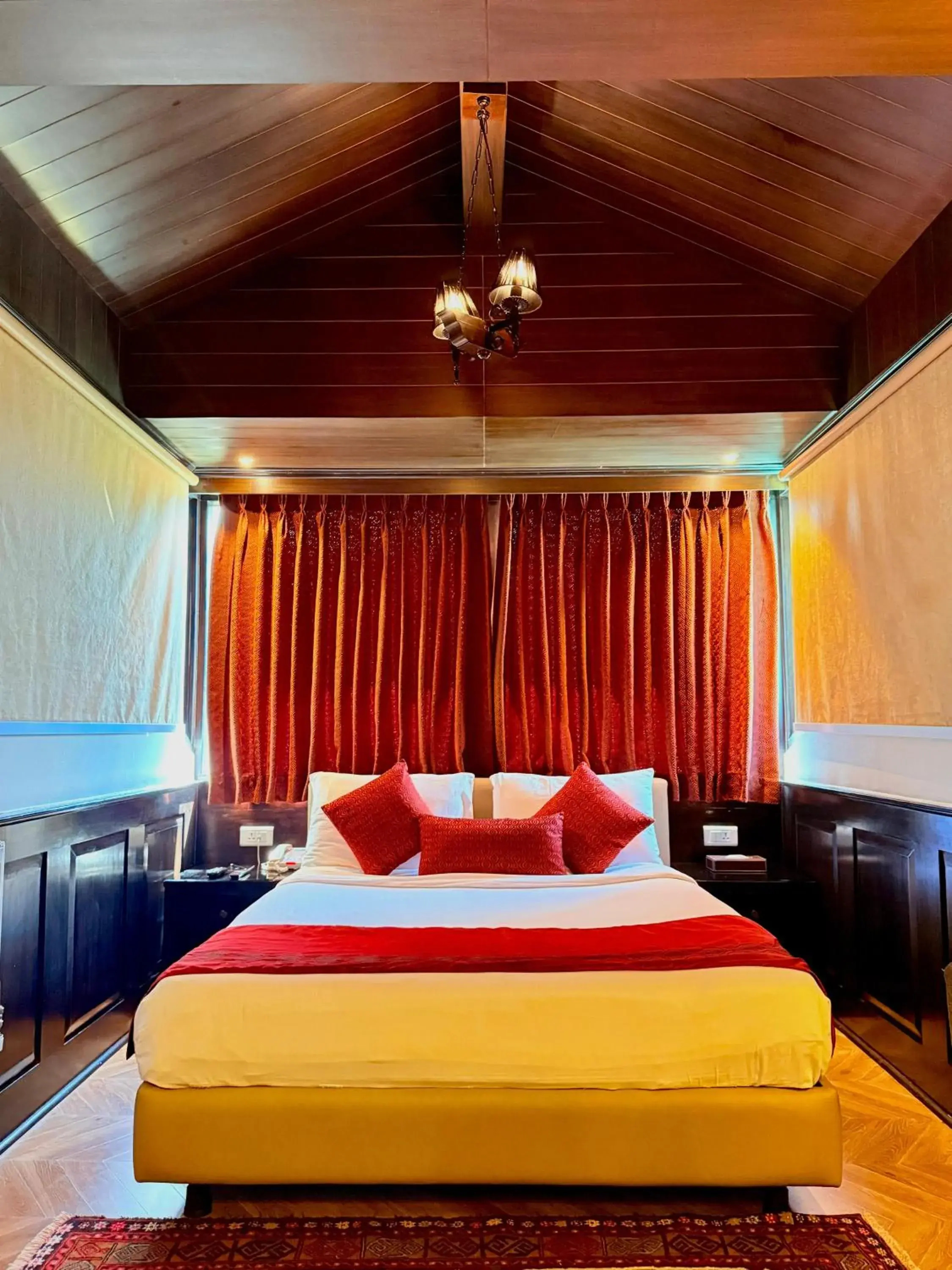 Restaurant/places to eat, Bed in The Vintage Gulmarg Restaurant/places to eat, Bed in The Vintage Gulmarg