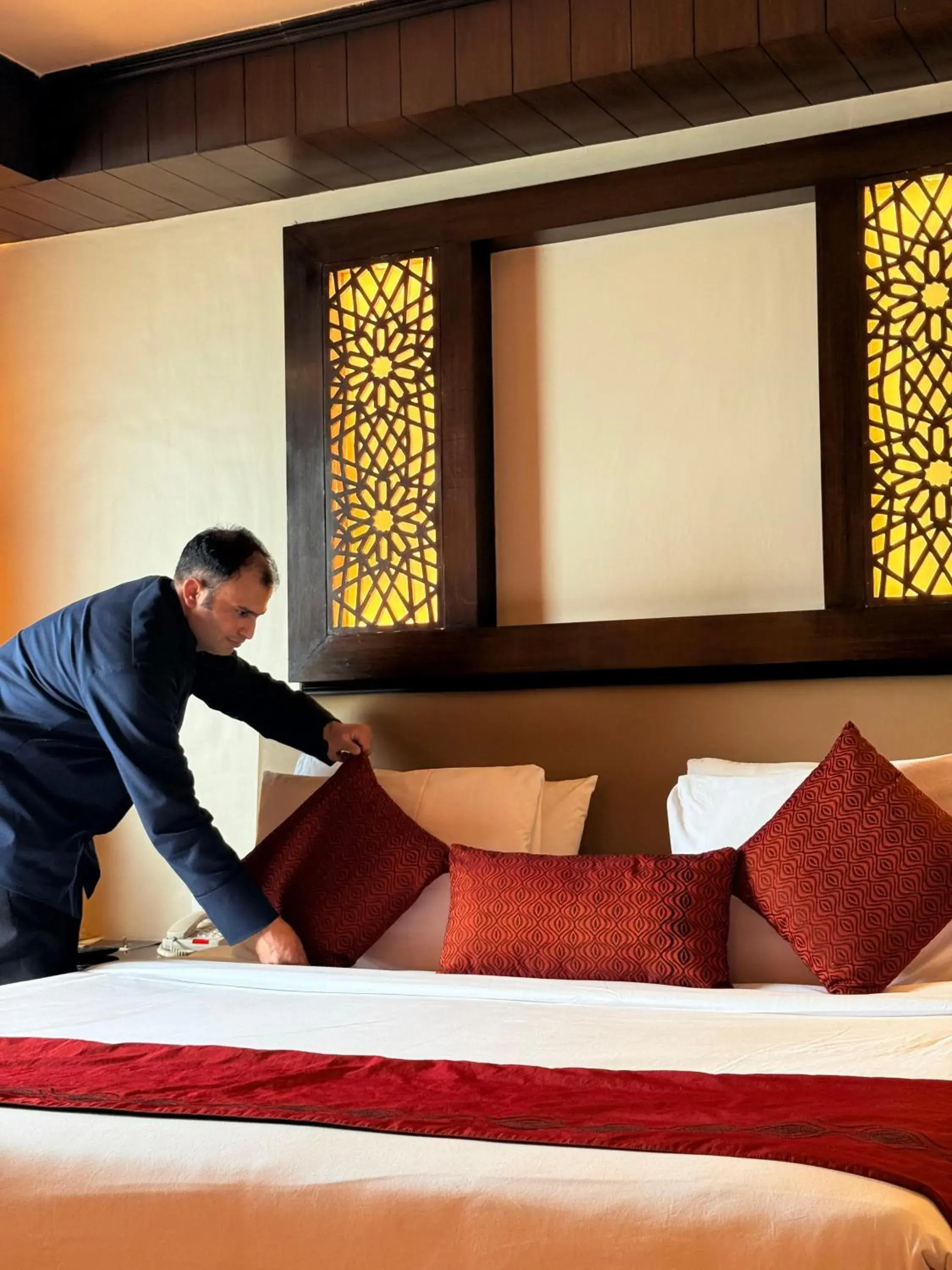 Bedroom, Bed in The Vintage Gulmarg Bedroom, Bed in The Vintage Gulmarg