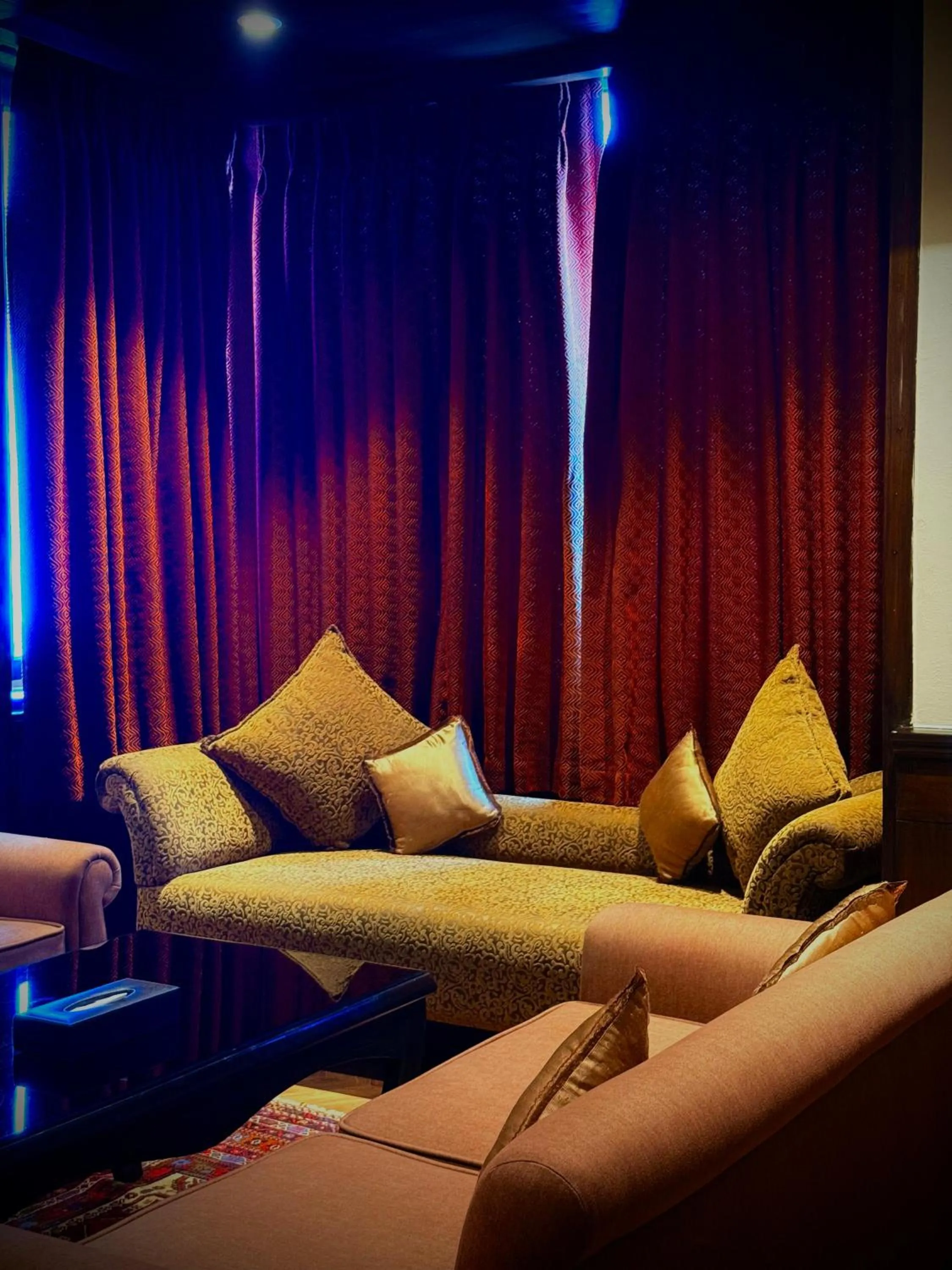 Seating area in The Vintage Gulmarg