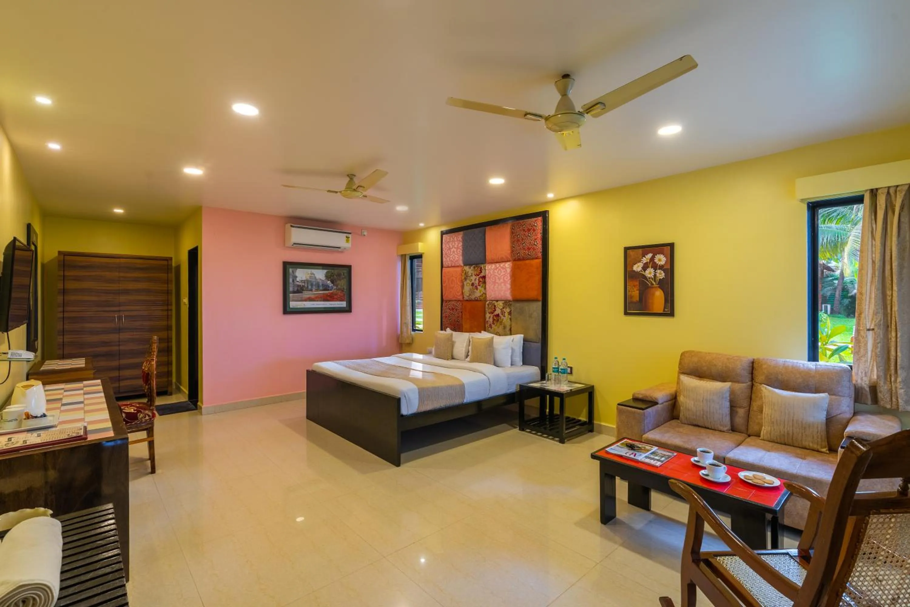 Property building, Bed in La Cabana Beach & Spa, By Ashvem Beach