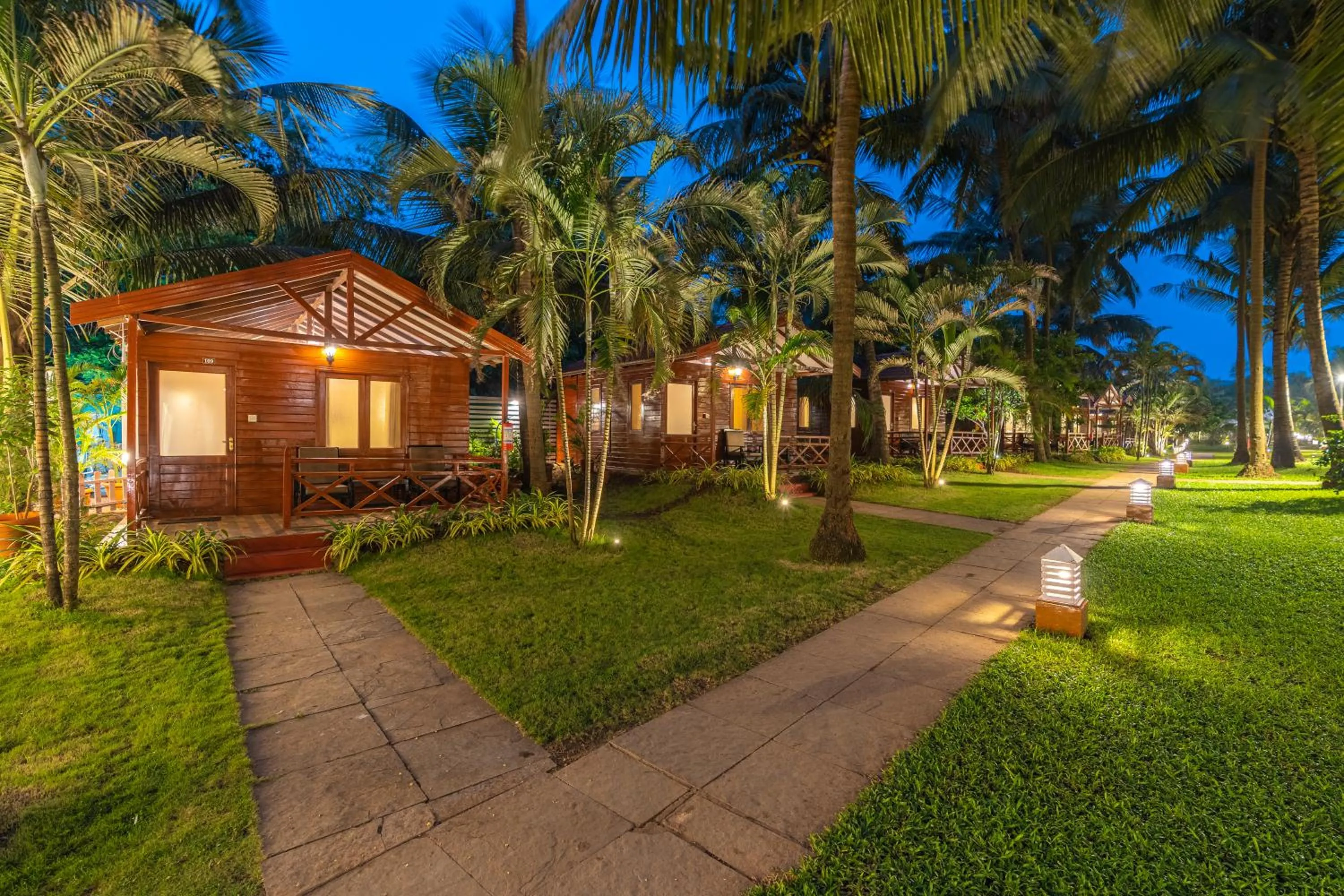 Property building in La Cabana Beach & Spa, By Ashvem Beach