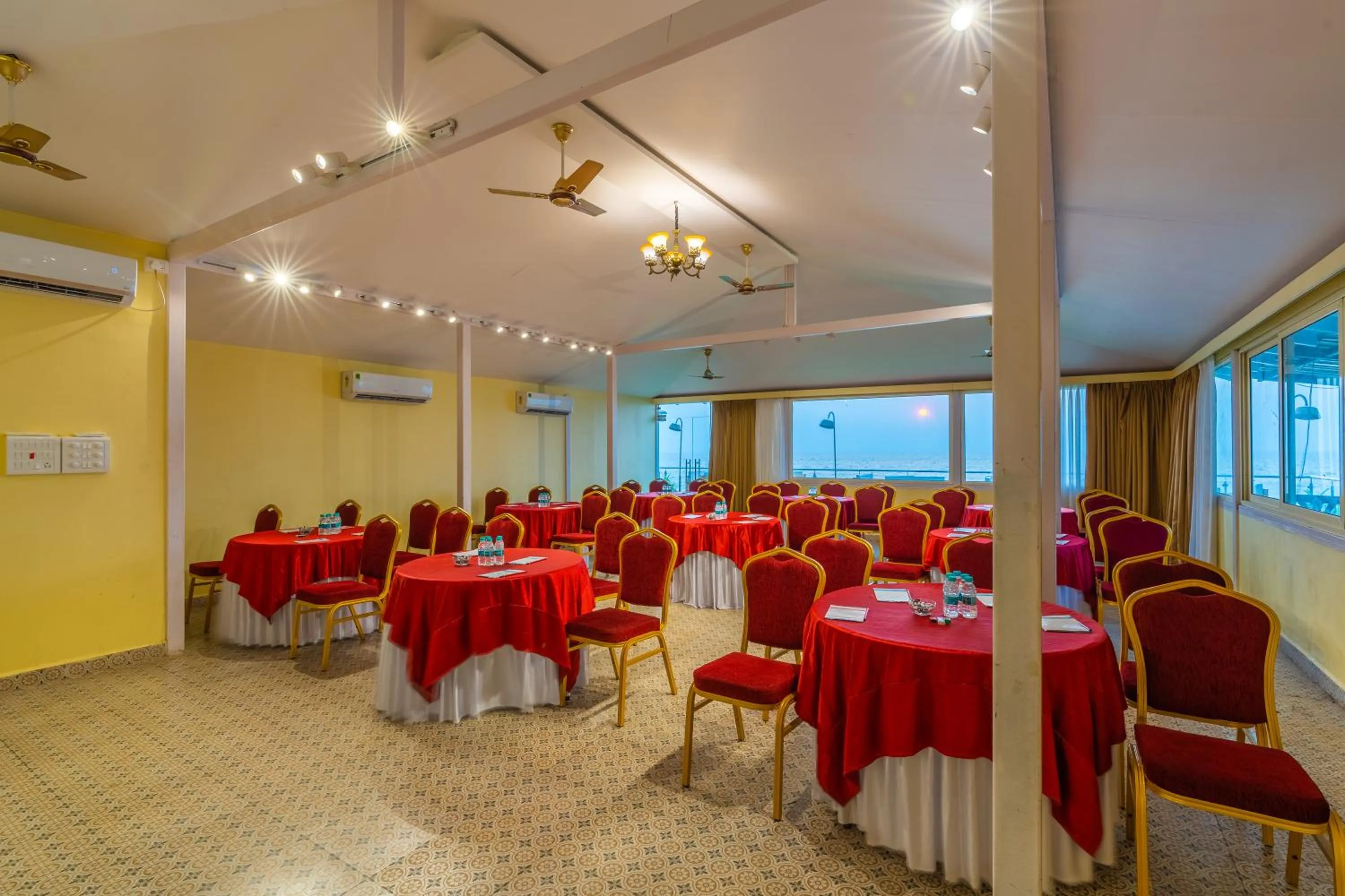 Meeting/conference room in La Cabana Beach & Spa, By Ashvem Beach