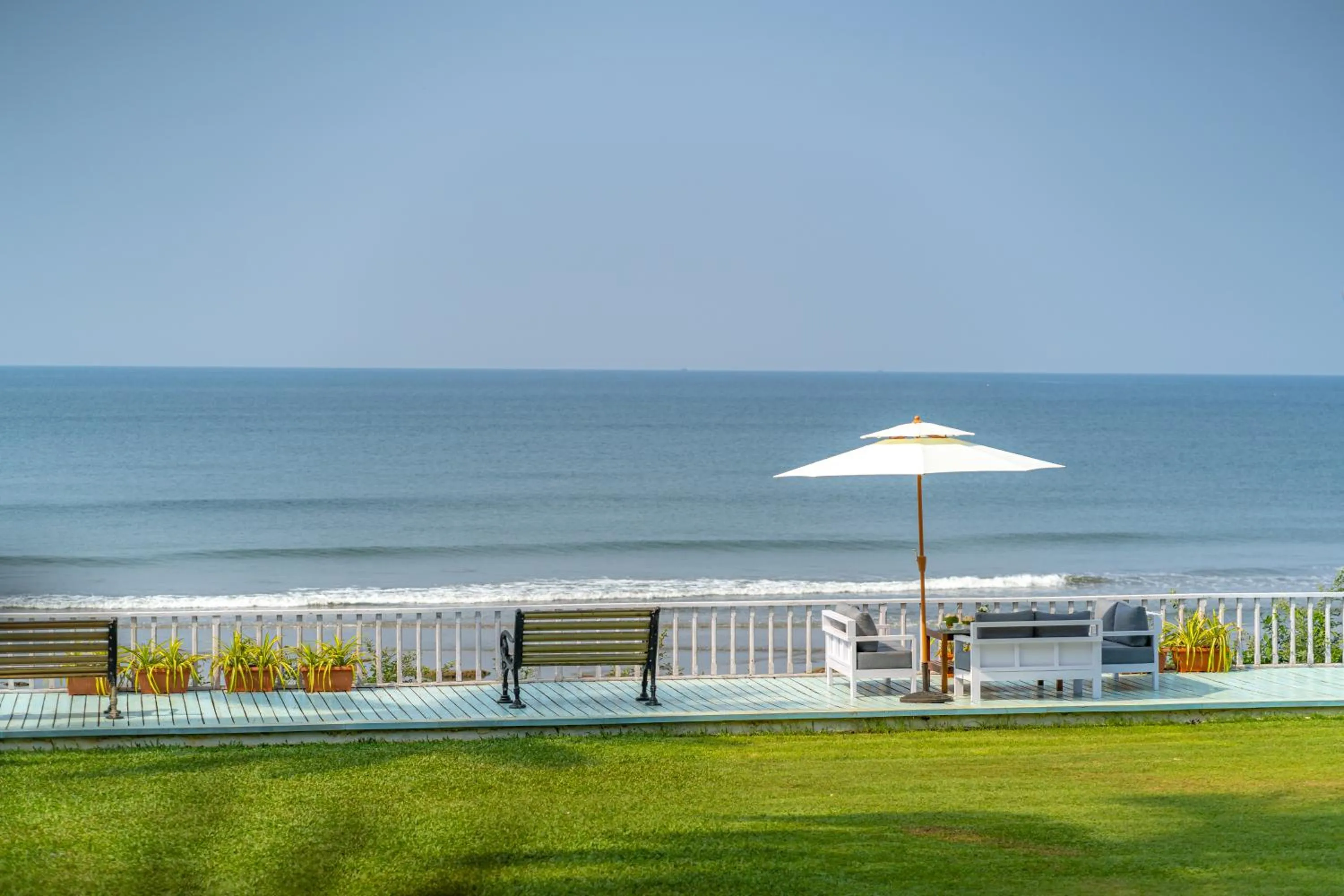 Seating area in La Cabana Beach & Spa, By Ashvem Beach