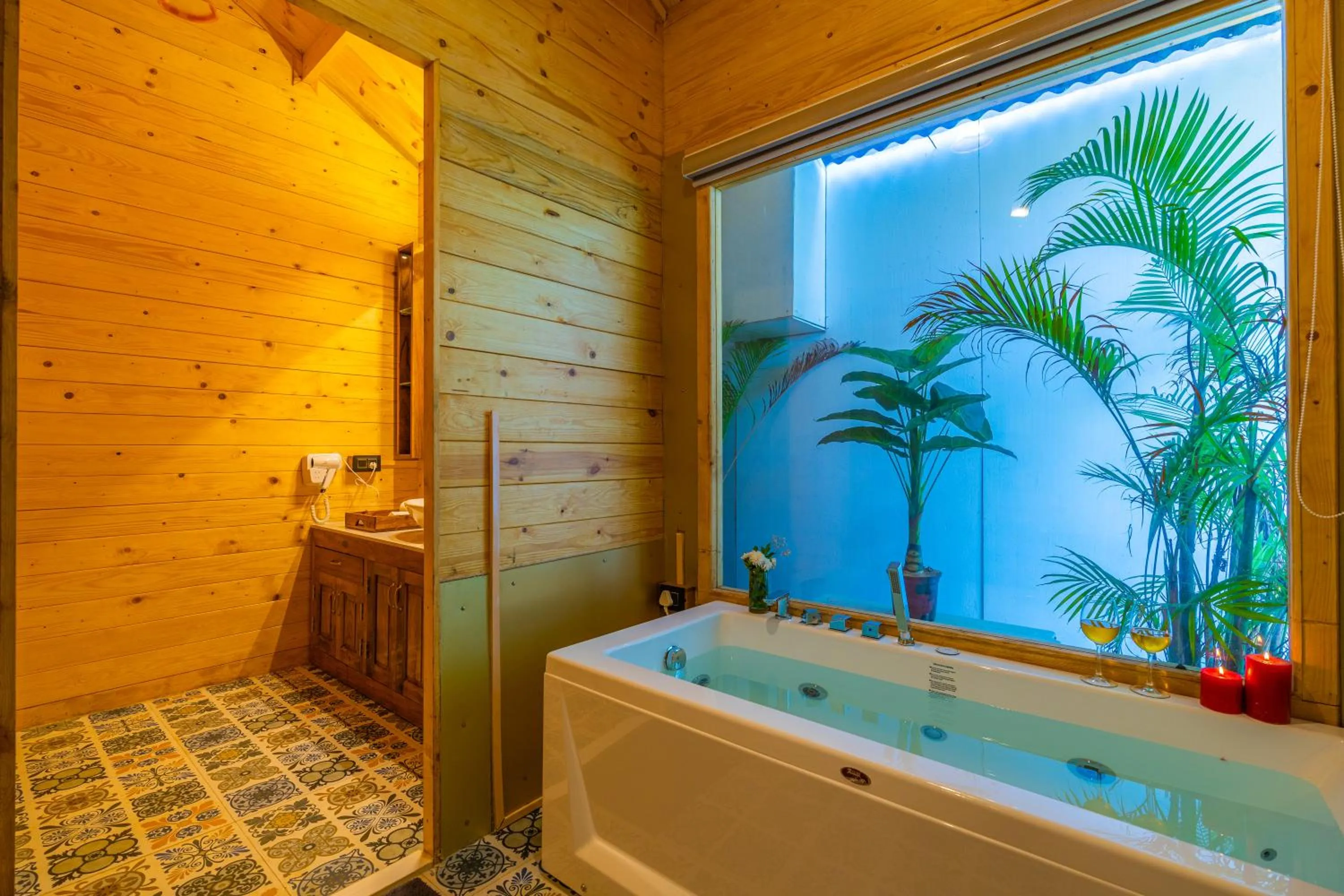 Bath in La Cabana Beach & Spa, By Ashvem Beach