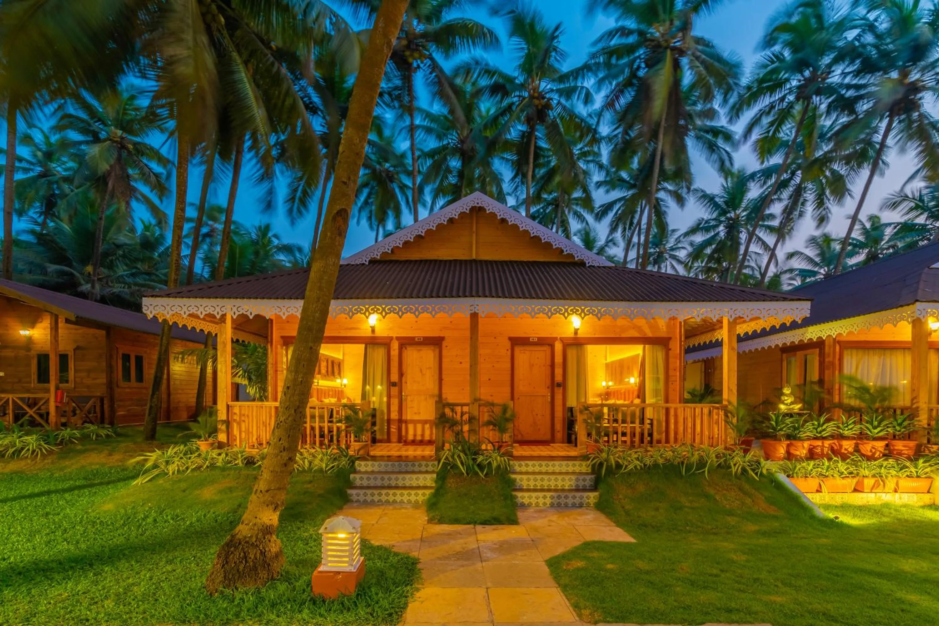 Property building in La Cabana Beach & Spa, By Ashvem Beach