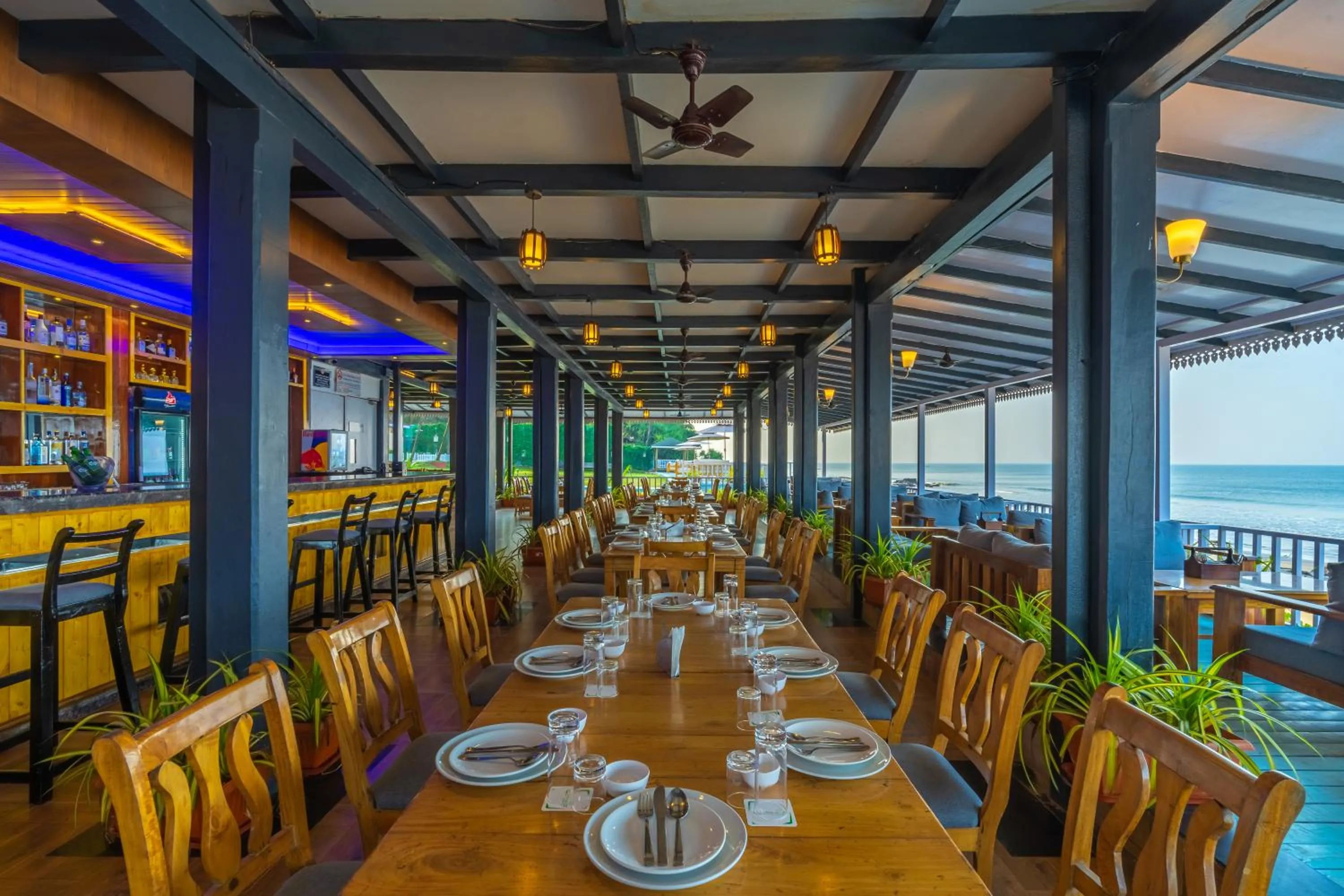 Restaurant/places to eat in La Cabana Beach & Spa, By Ashvem Beach