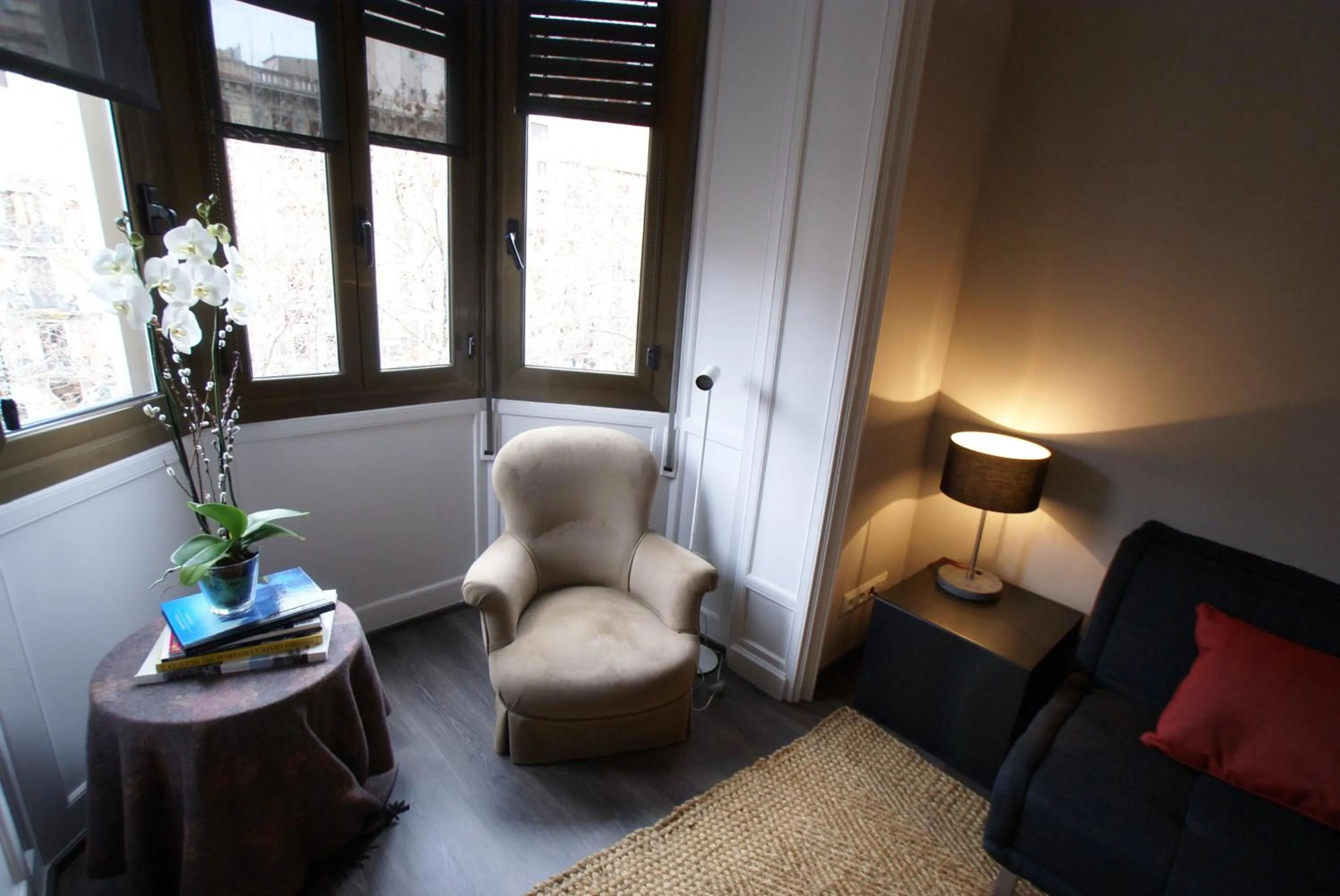 Day in 555 Apartments BCN