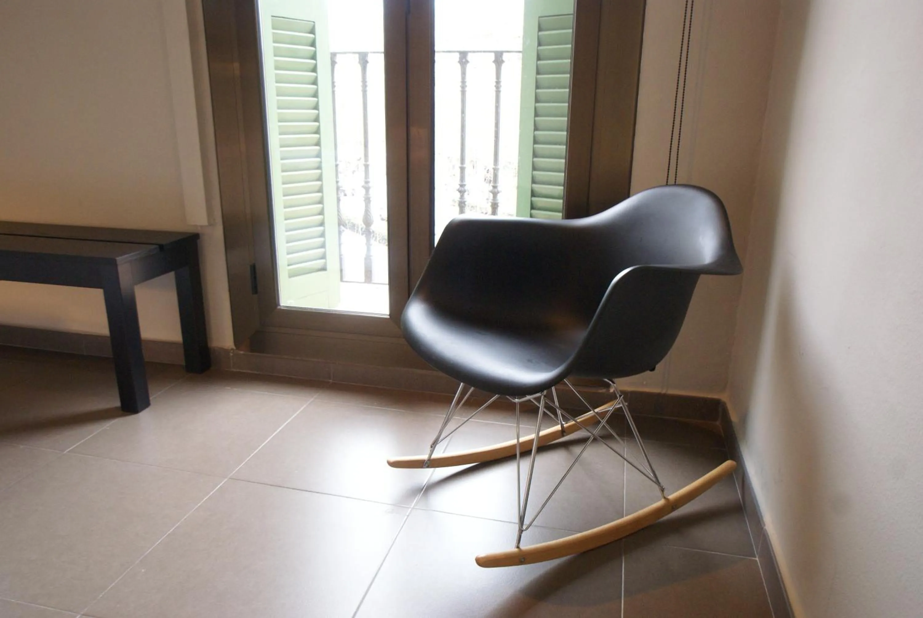 Day in 555 Apartments BCN