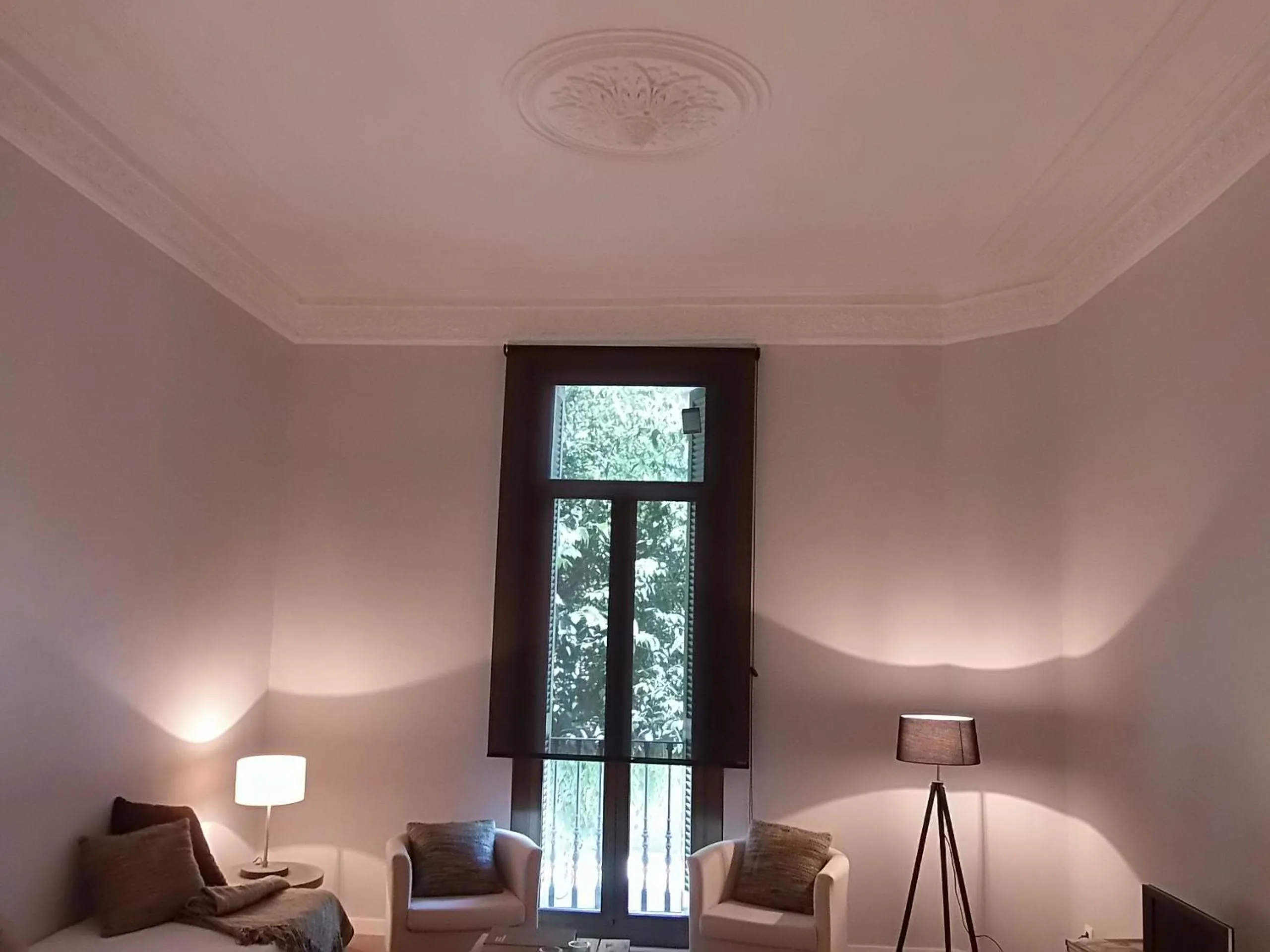 Seating area in 555 Apartments BCN