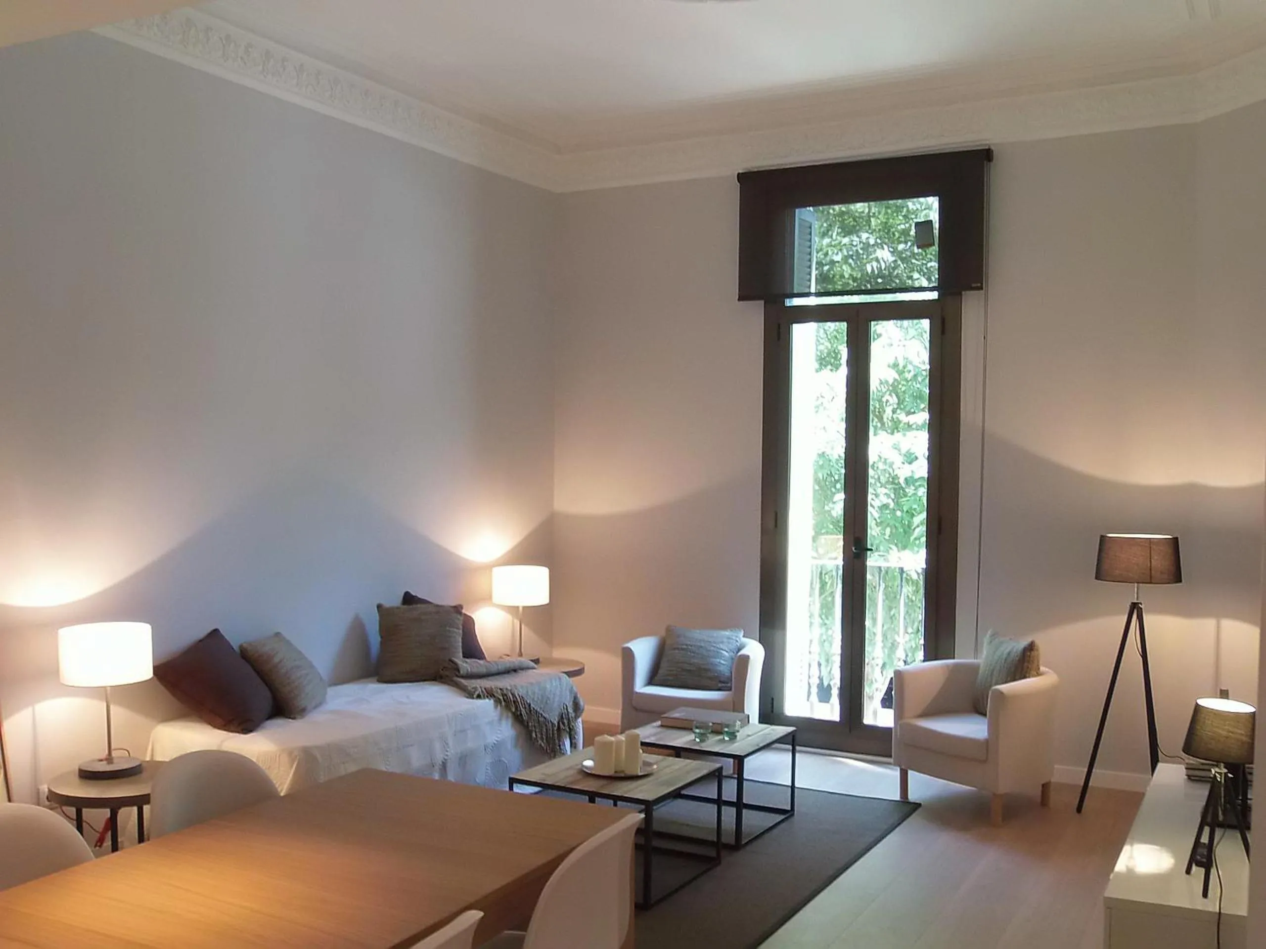 Seating area in 555 Apartments BCN
