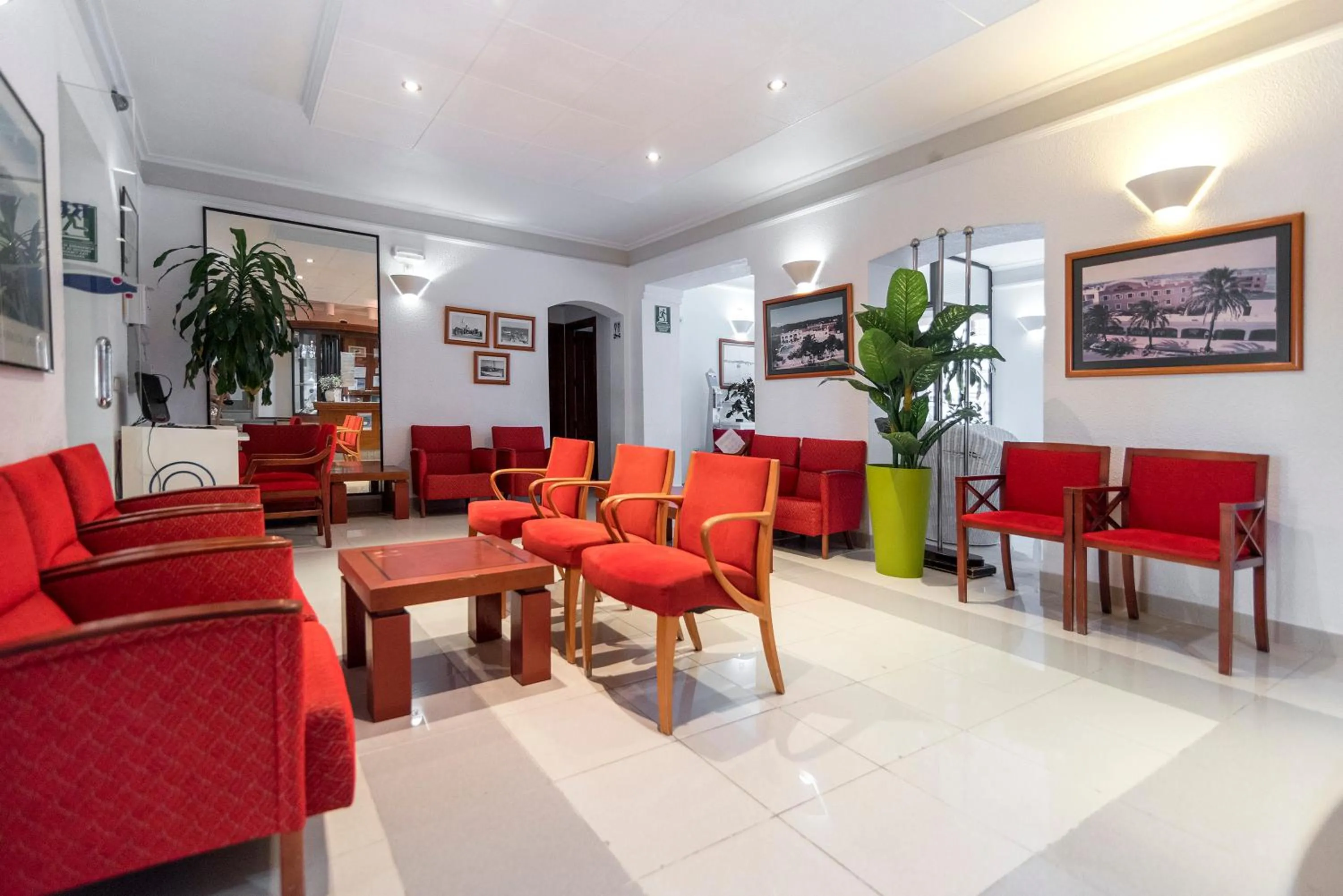 Lobby or reception in Hostal Bellavista Formentera