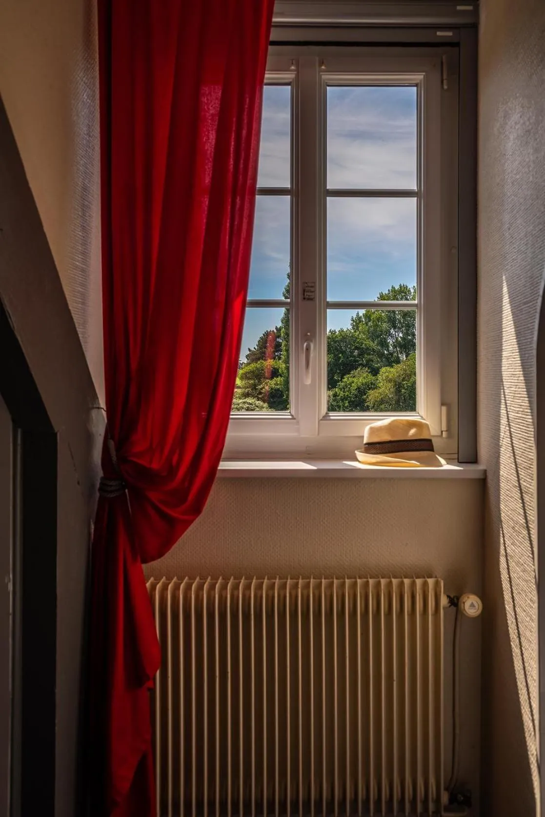 Bedroom in Logis- Auberge De Kerveoc'h