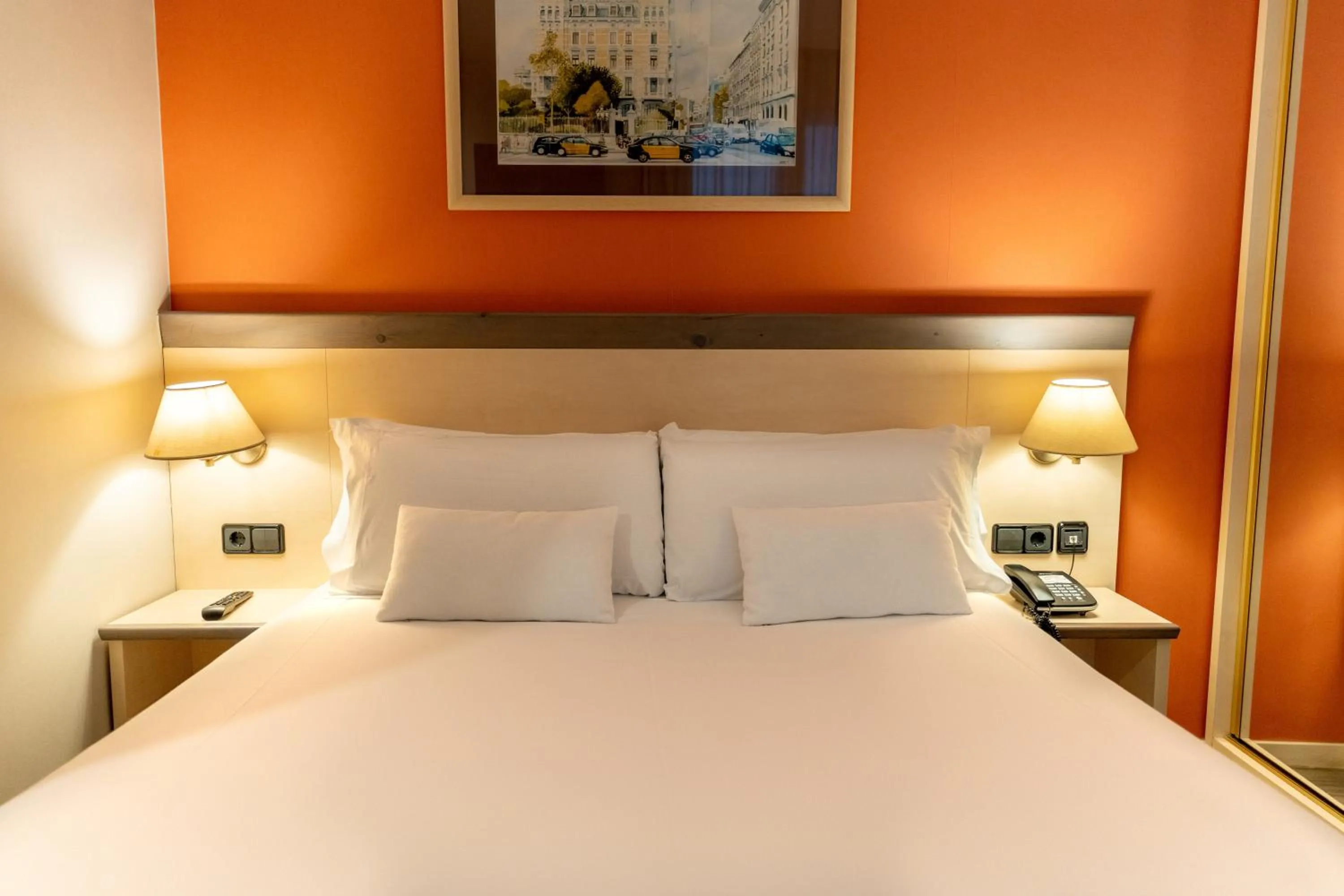 Bed in Sunotel Club Central