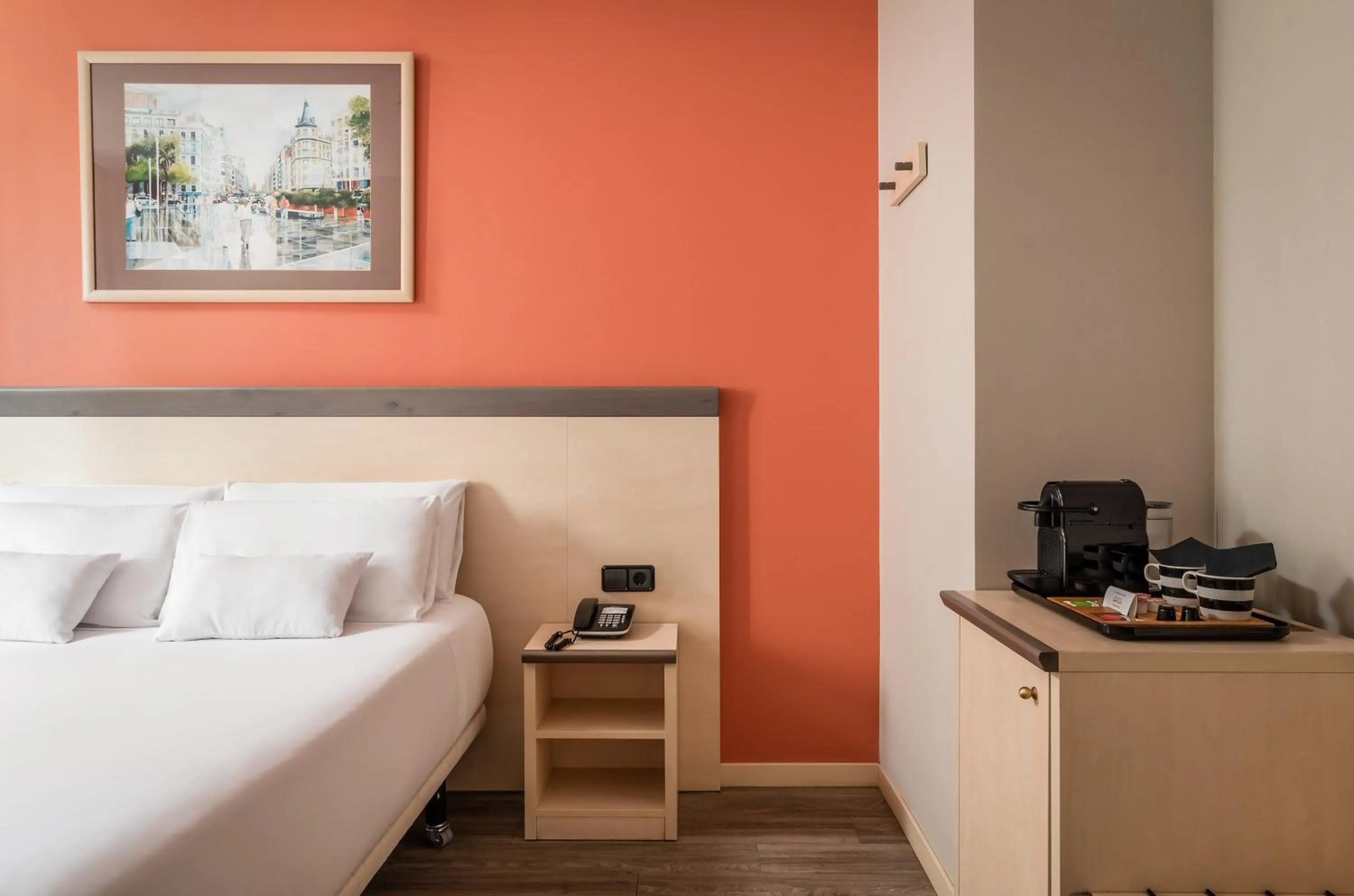 Bed in Sunotel Club Central