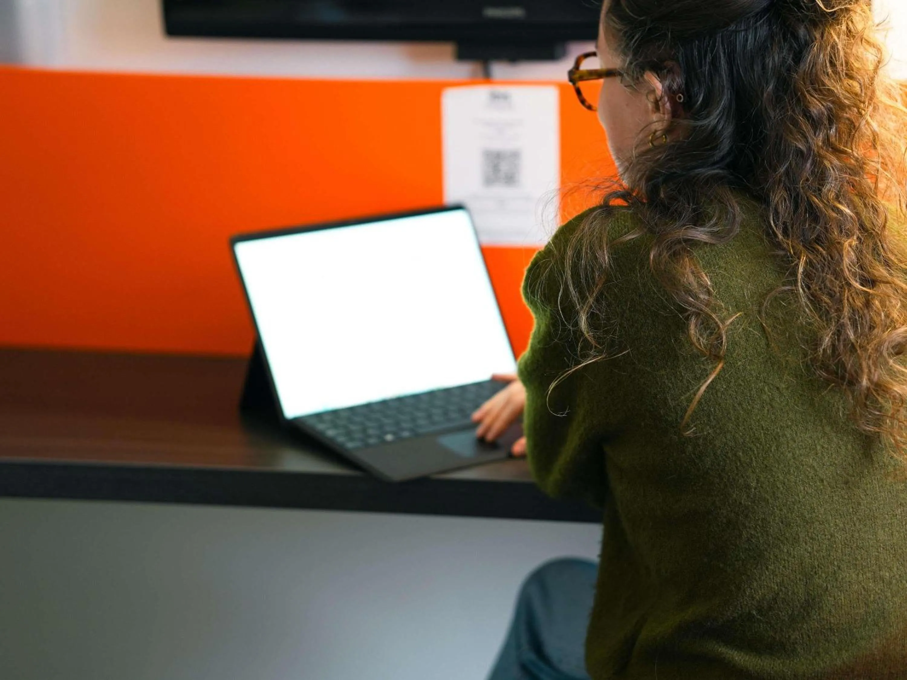 Bedroom in ibis Styles Caen centre gare