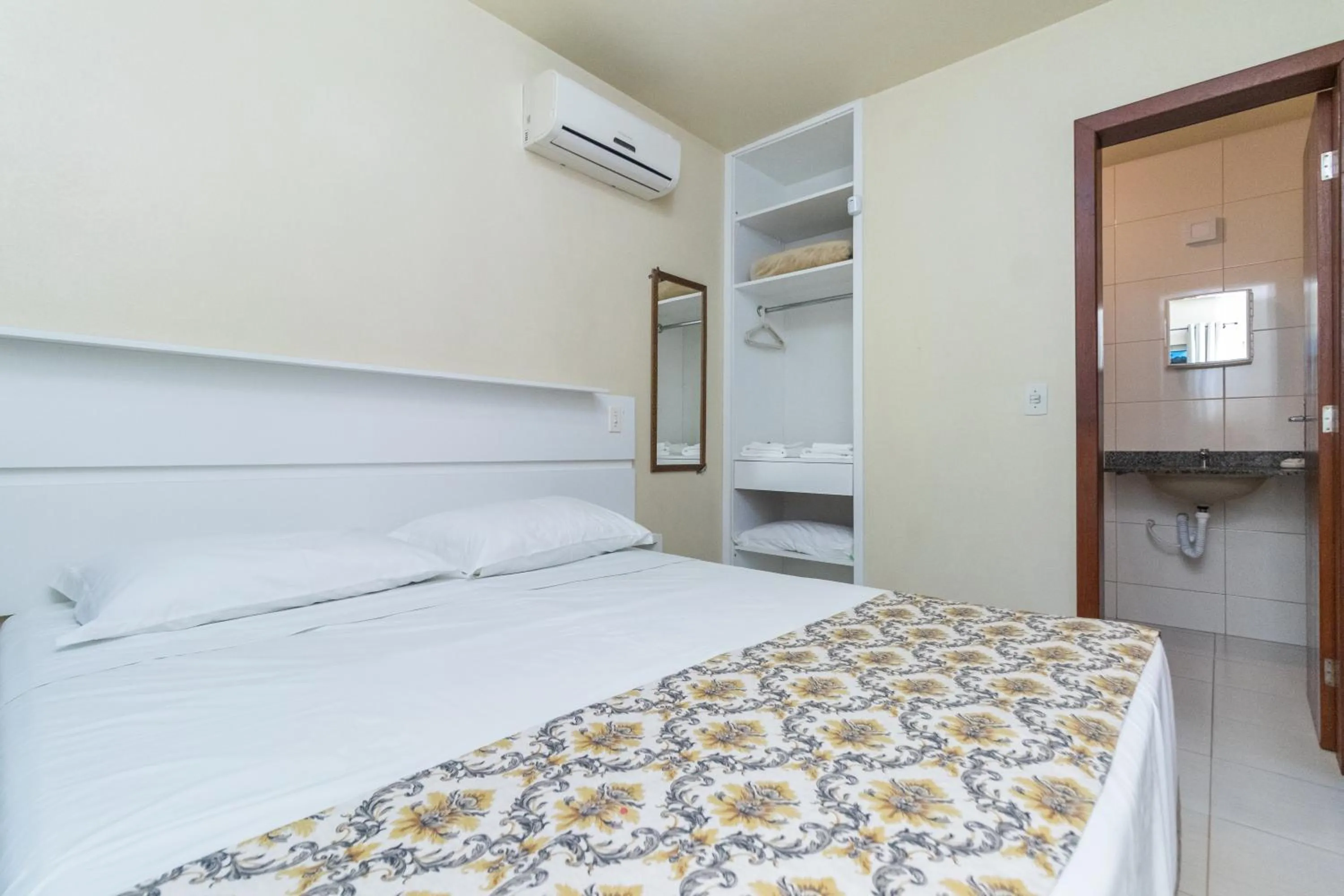 Bed in Pousada Bella Bombinhas - Pé na areia