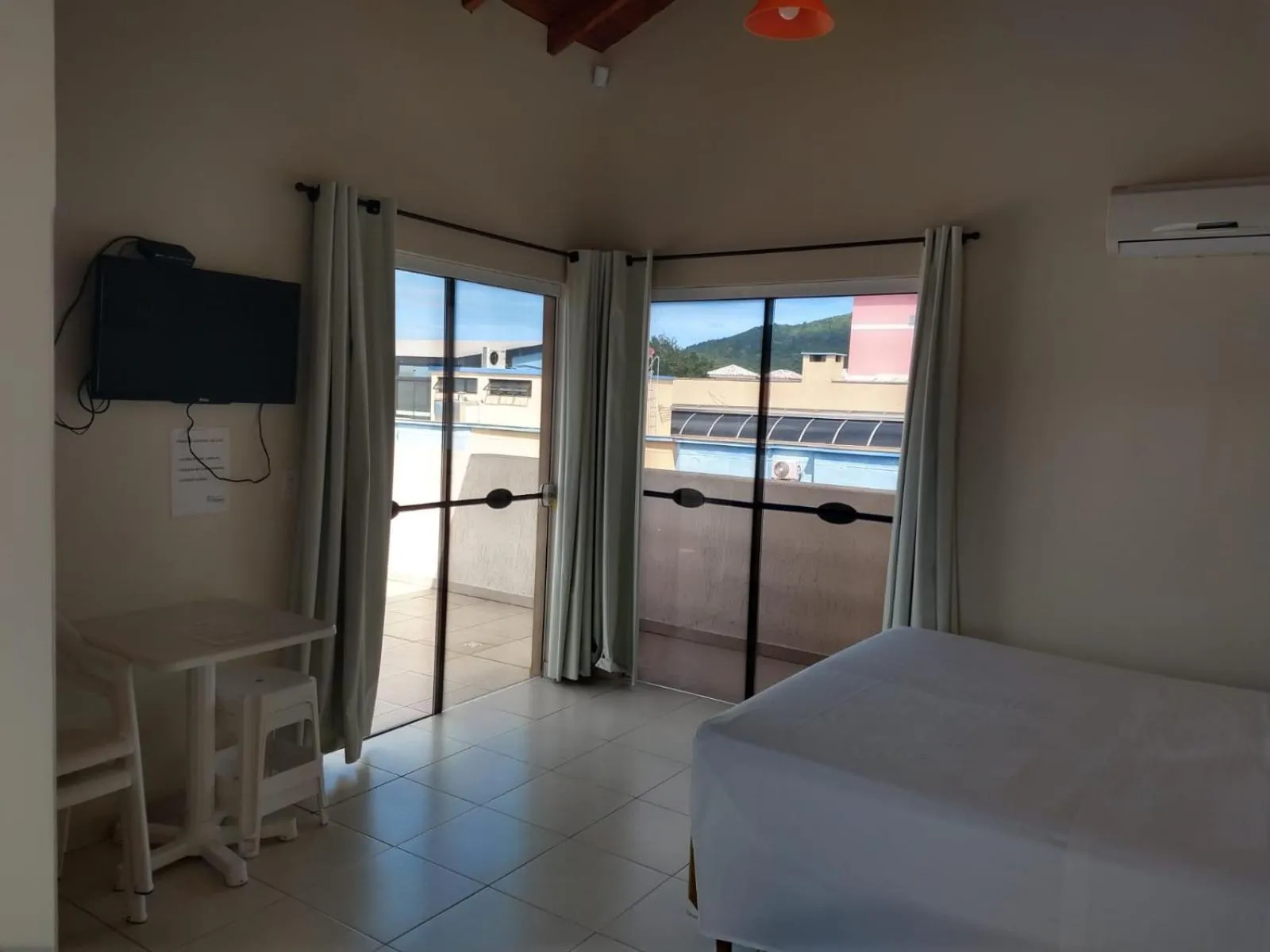 Bed in Pousada Bella Bombinhas - Pé na areia