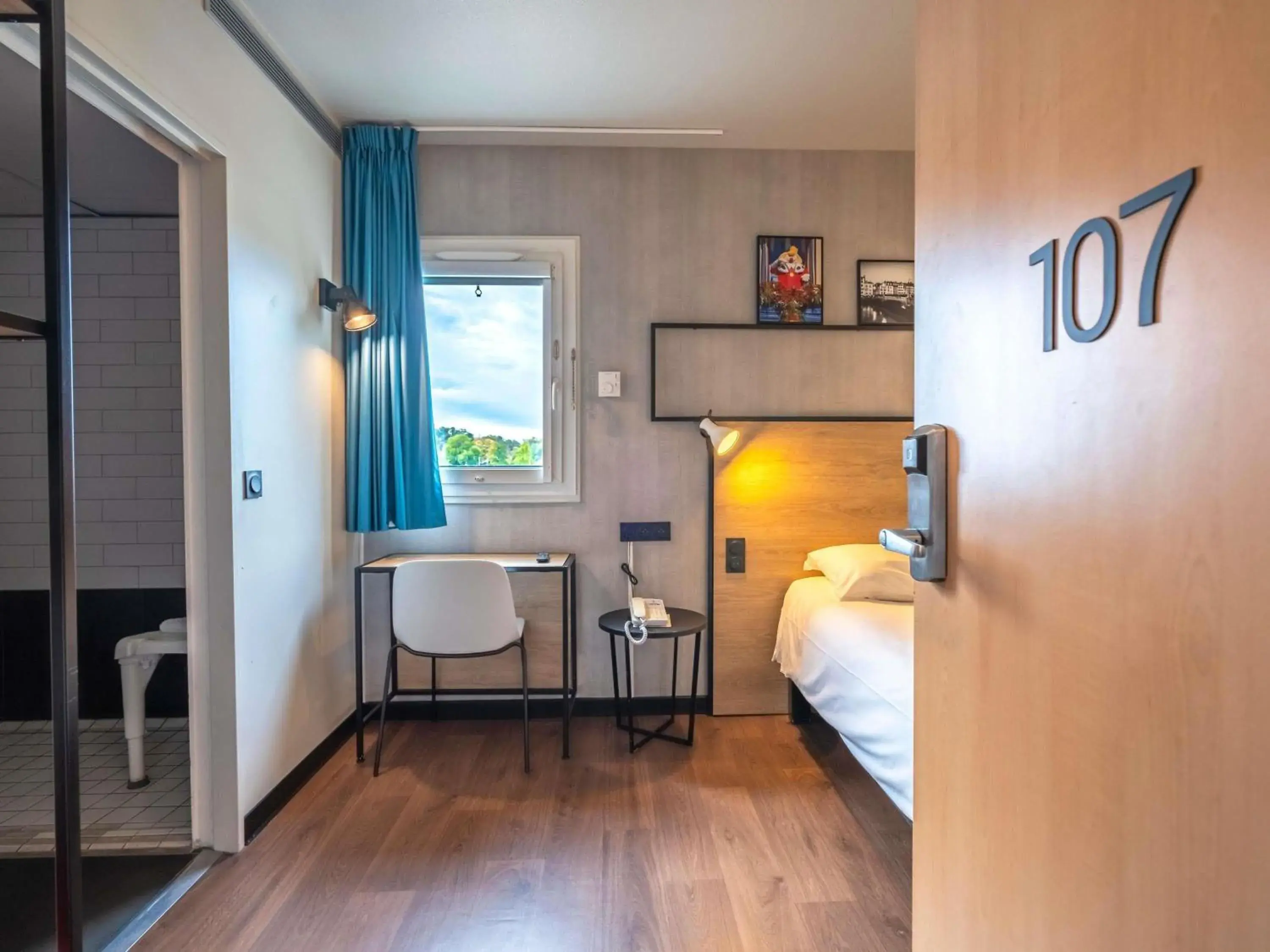 Bedroom, Bed in ibis Bayonne Centre Bedroom, Bed in ibis Bayonne Centre