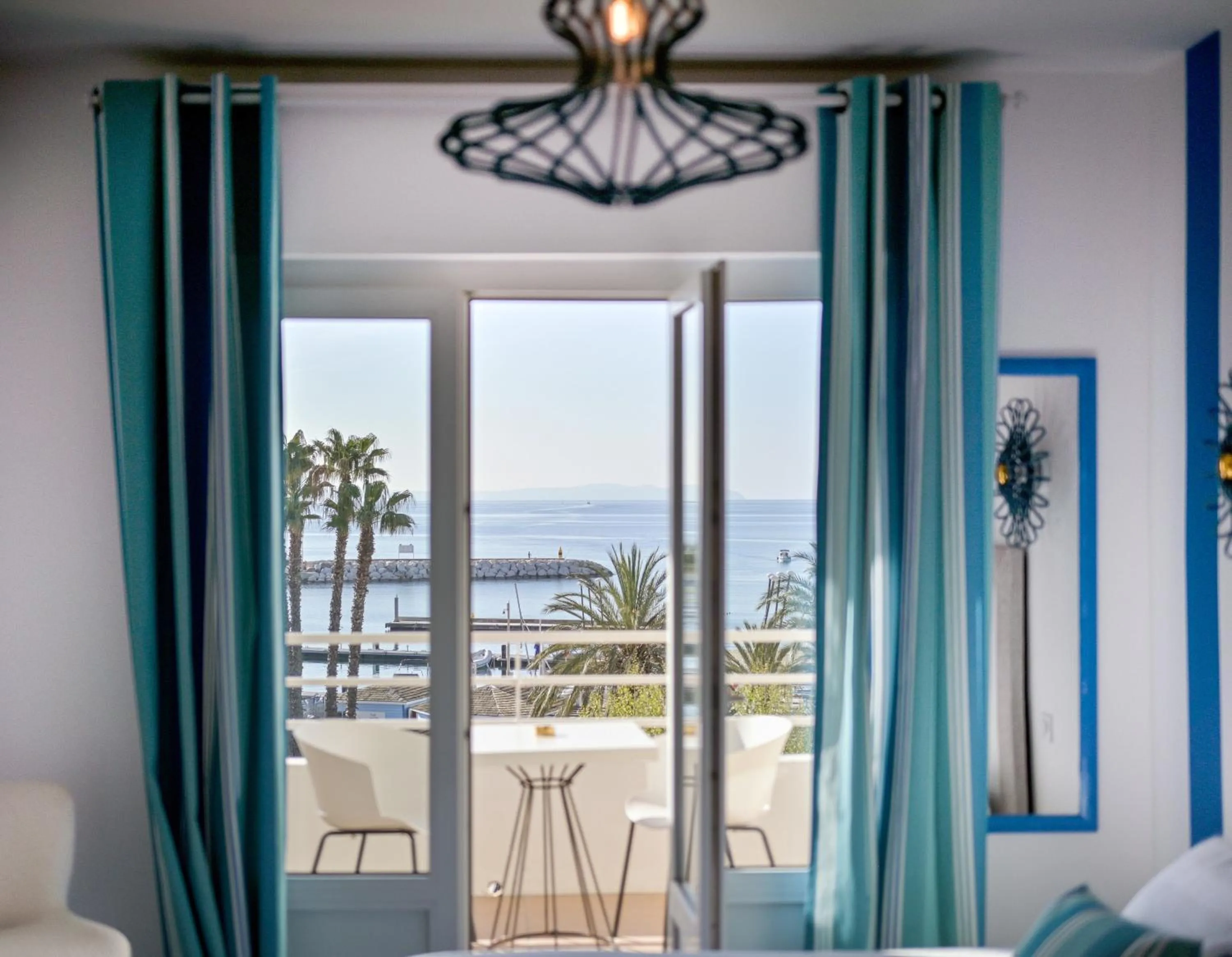 Sea view in Hotel Espadon bleu