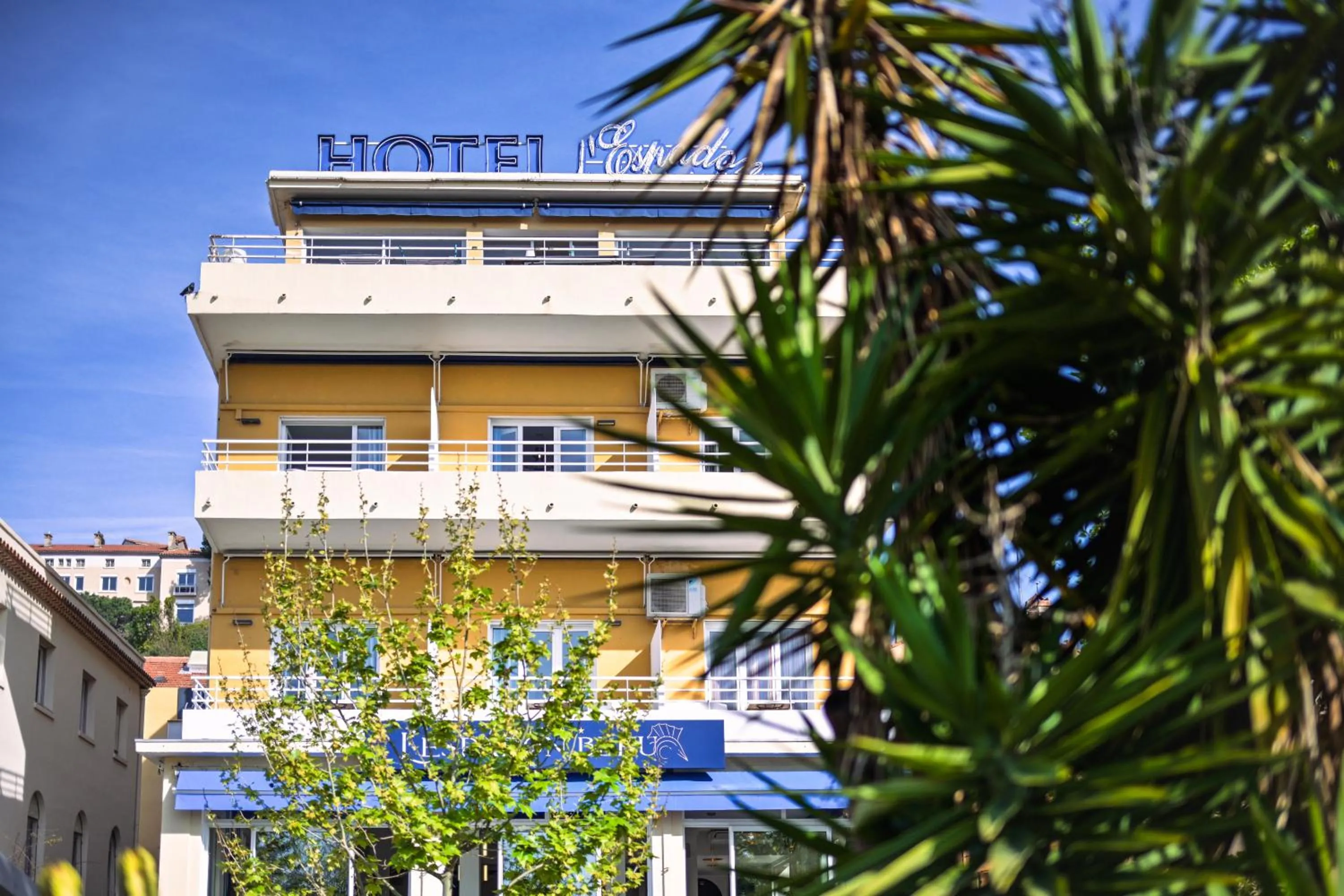 Property building in Hotel Espadon bleu