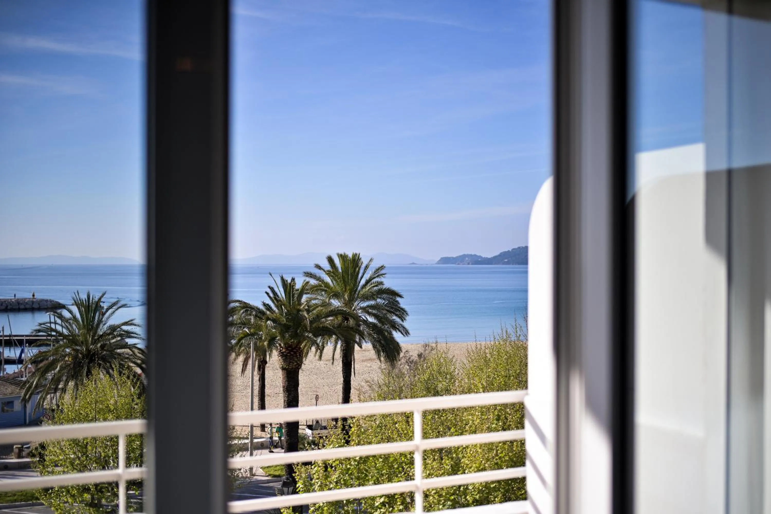 Sea view in Hotel Espadon bleu
