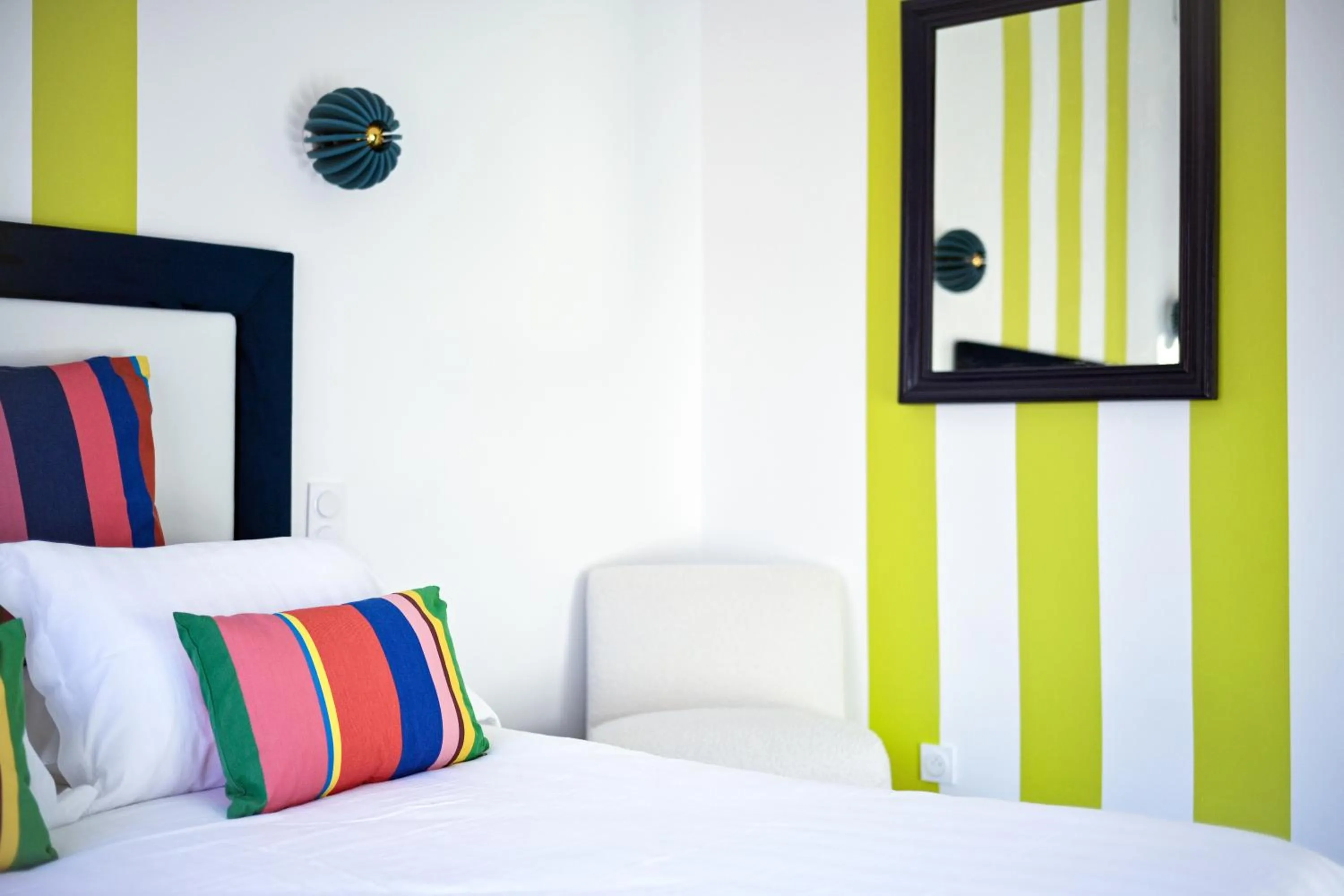 Decorative detail, Bed in Hotel Espadon bleu