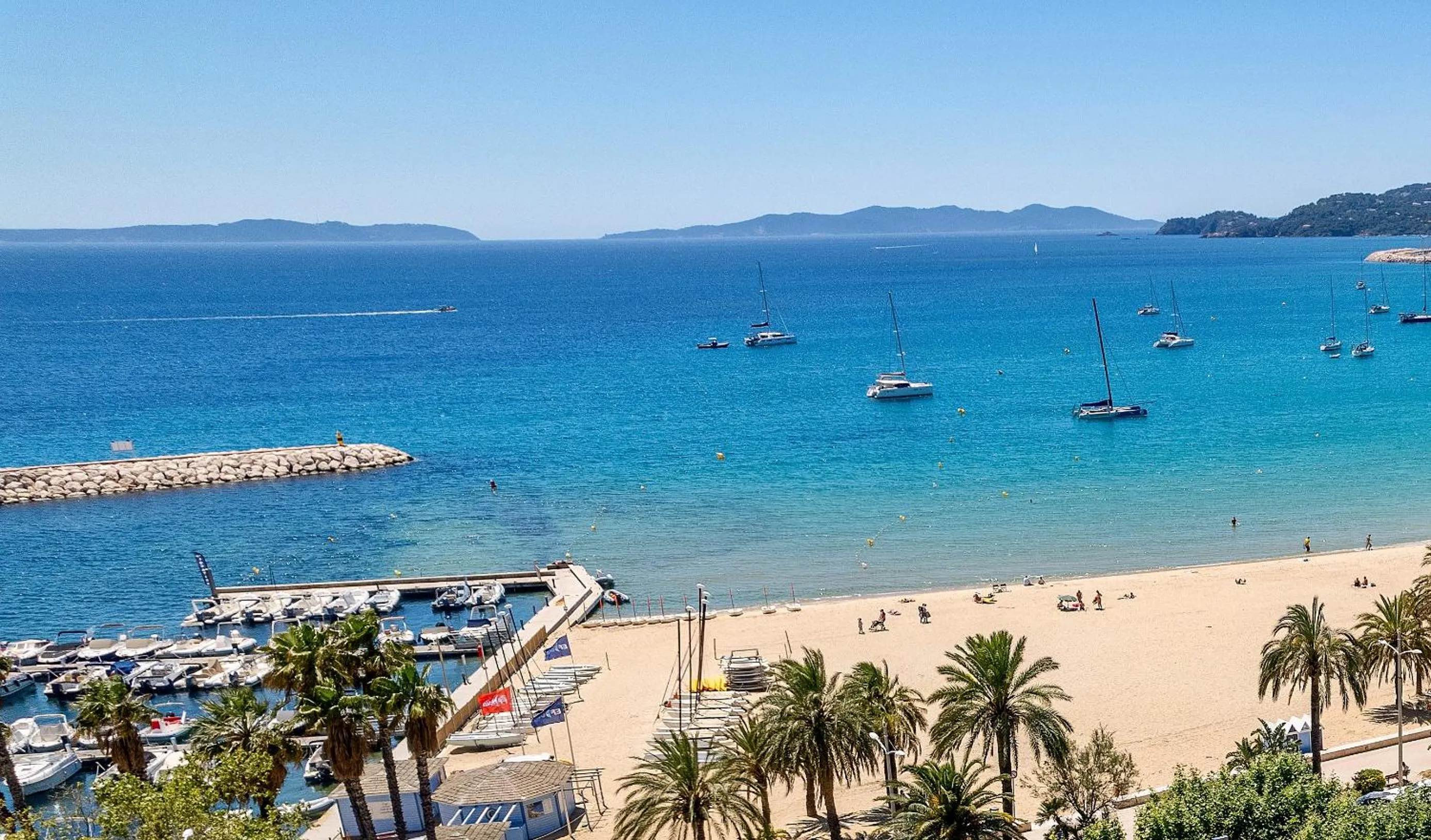 Sea view in Hotel Espadon bleu