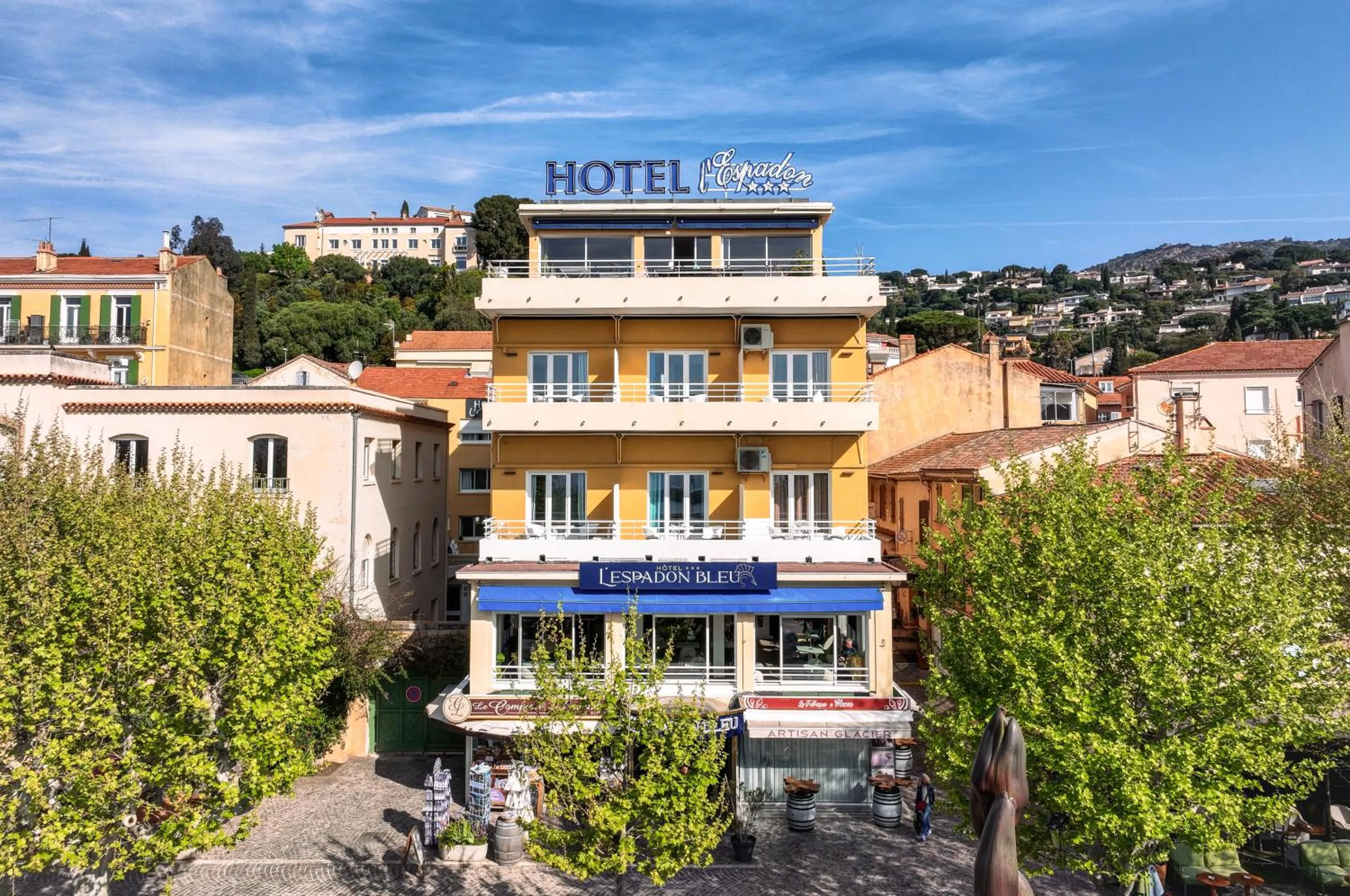 Property building in Hotel Espadon bleu