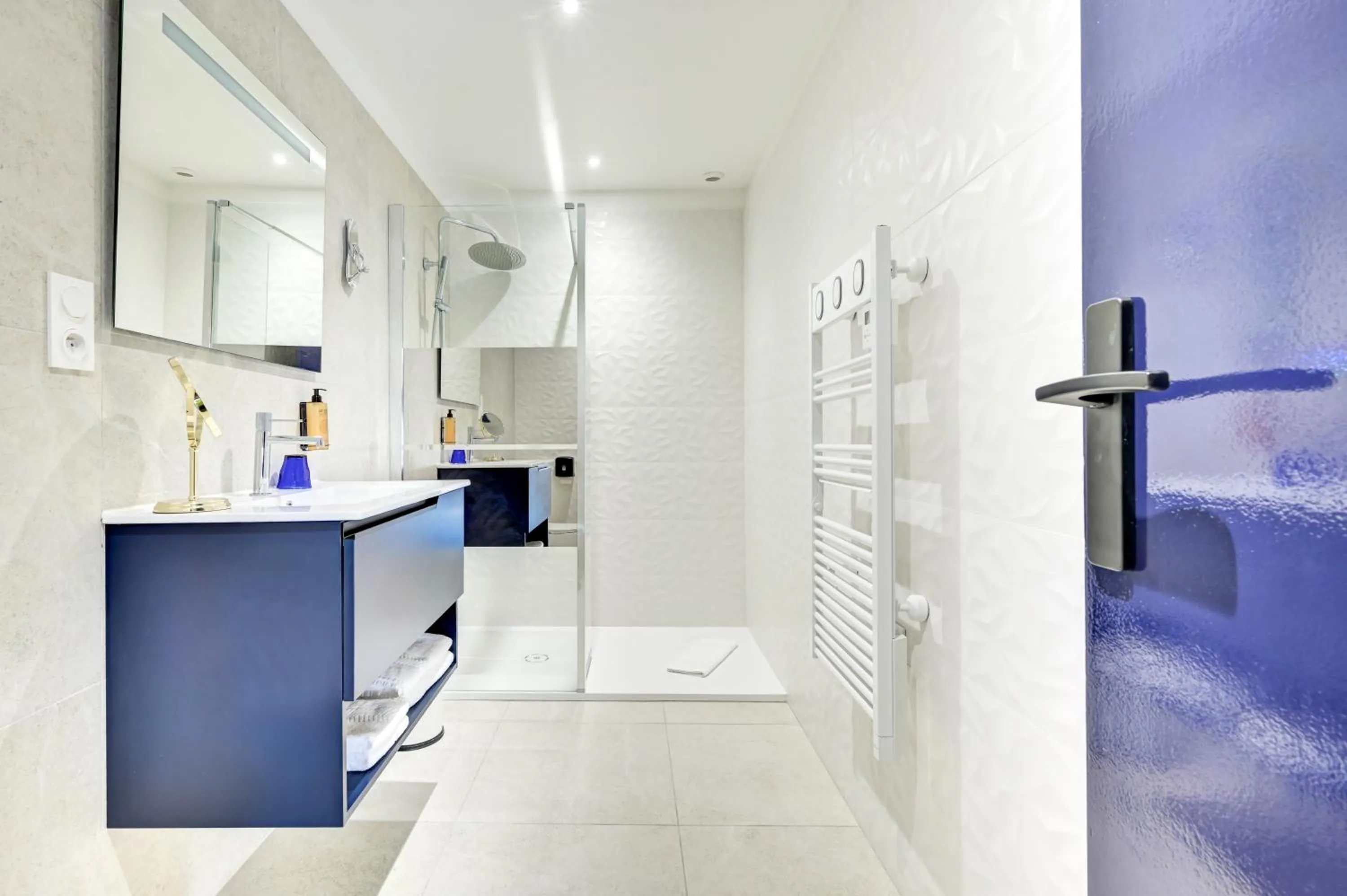 Bathroom in Hotel Espadon bleu
