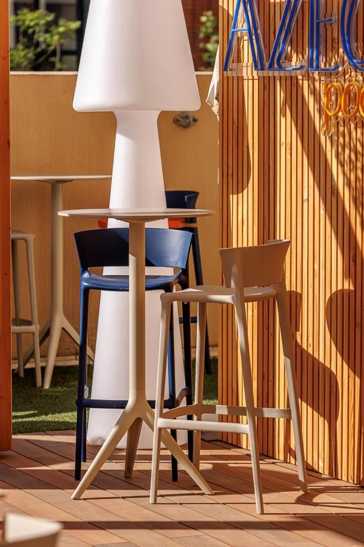 Lounge or bar in ibis Nice Centre Gare