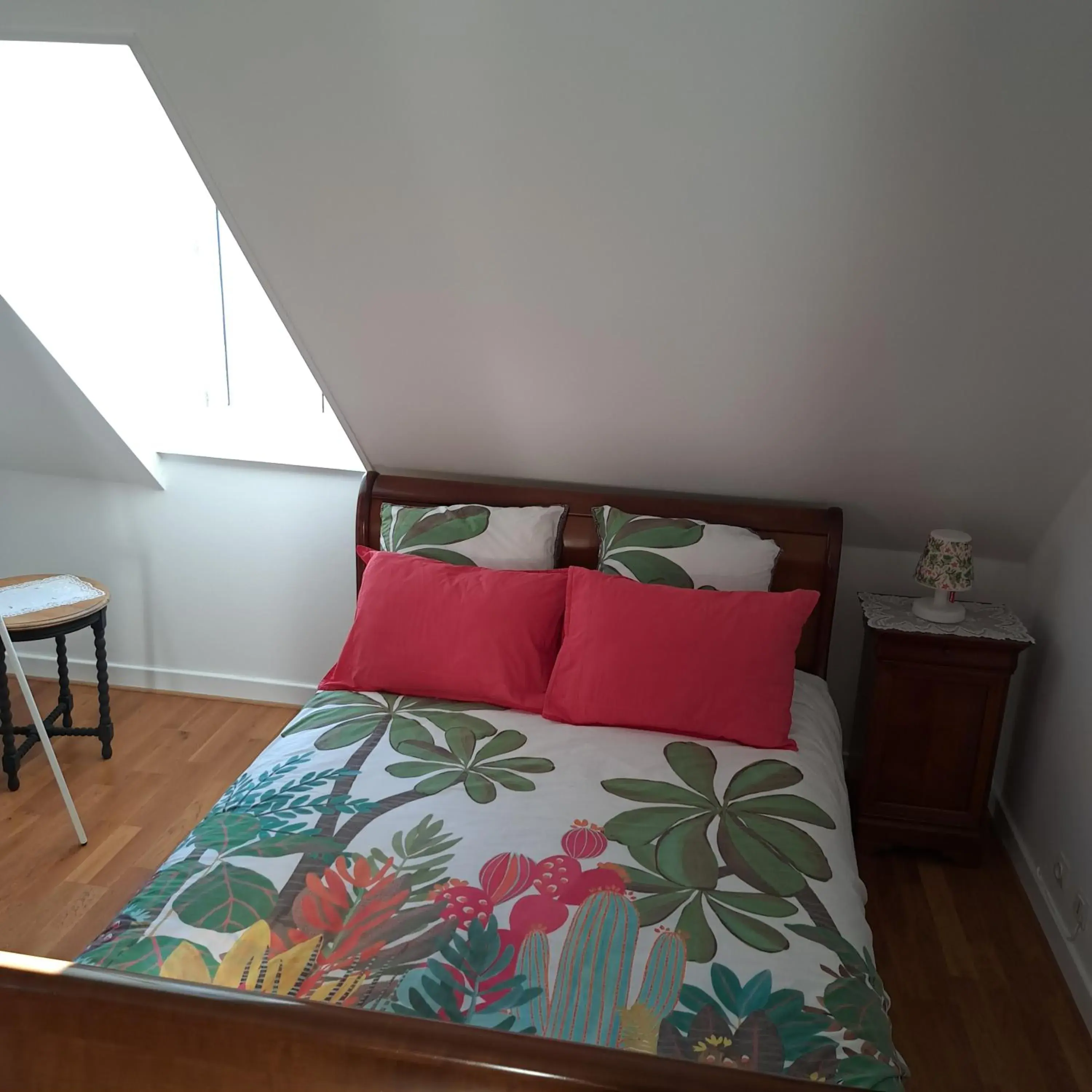 Family Room with Private Bathroom - single occupancy in UN AIR MOULINOIS Family Room with Private Bathroom - single occupancy in UN AIR MOULINOIS