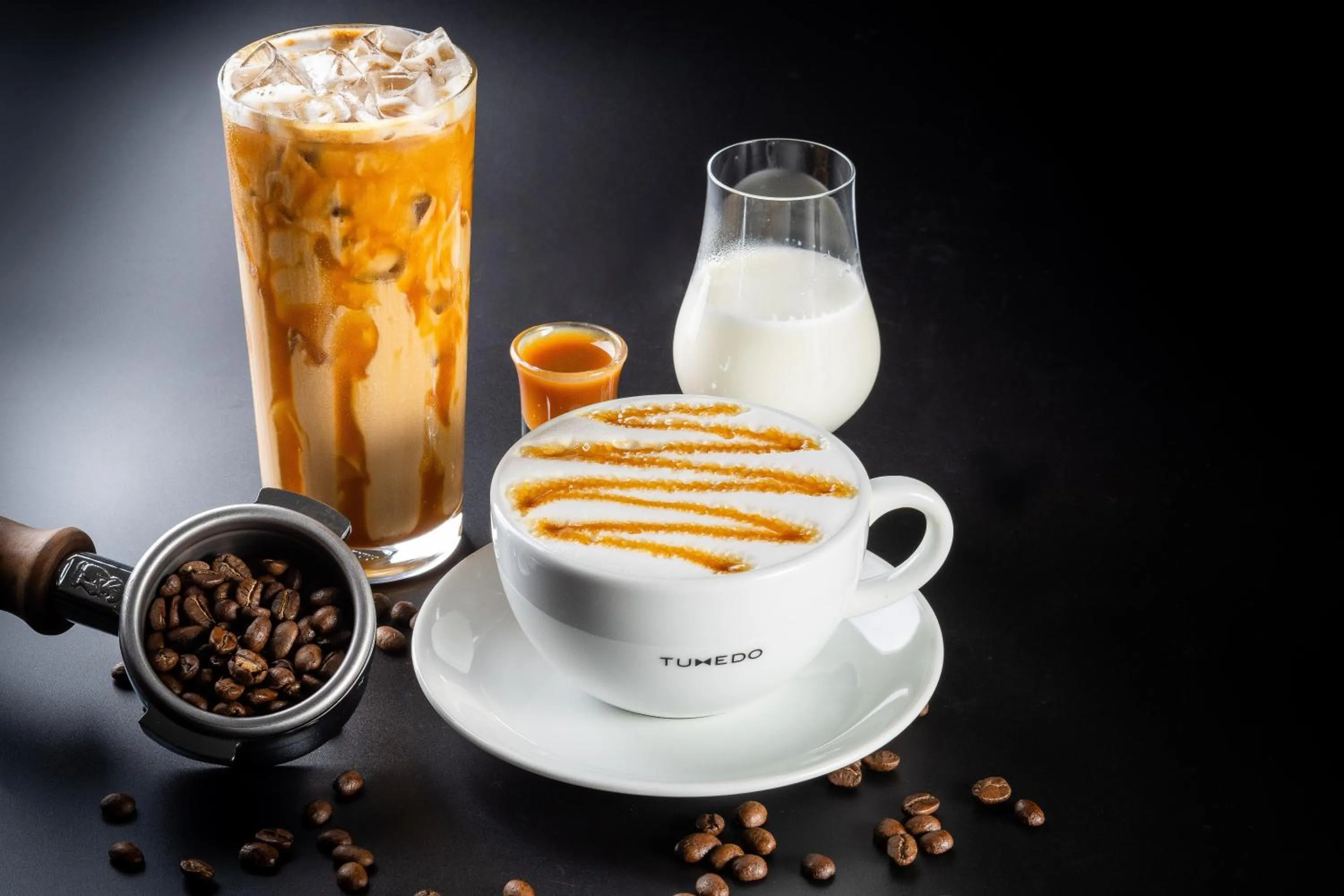 Lounge or bar in Carlton Hotel Bangkok Sukhumvit