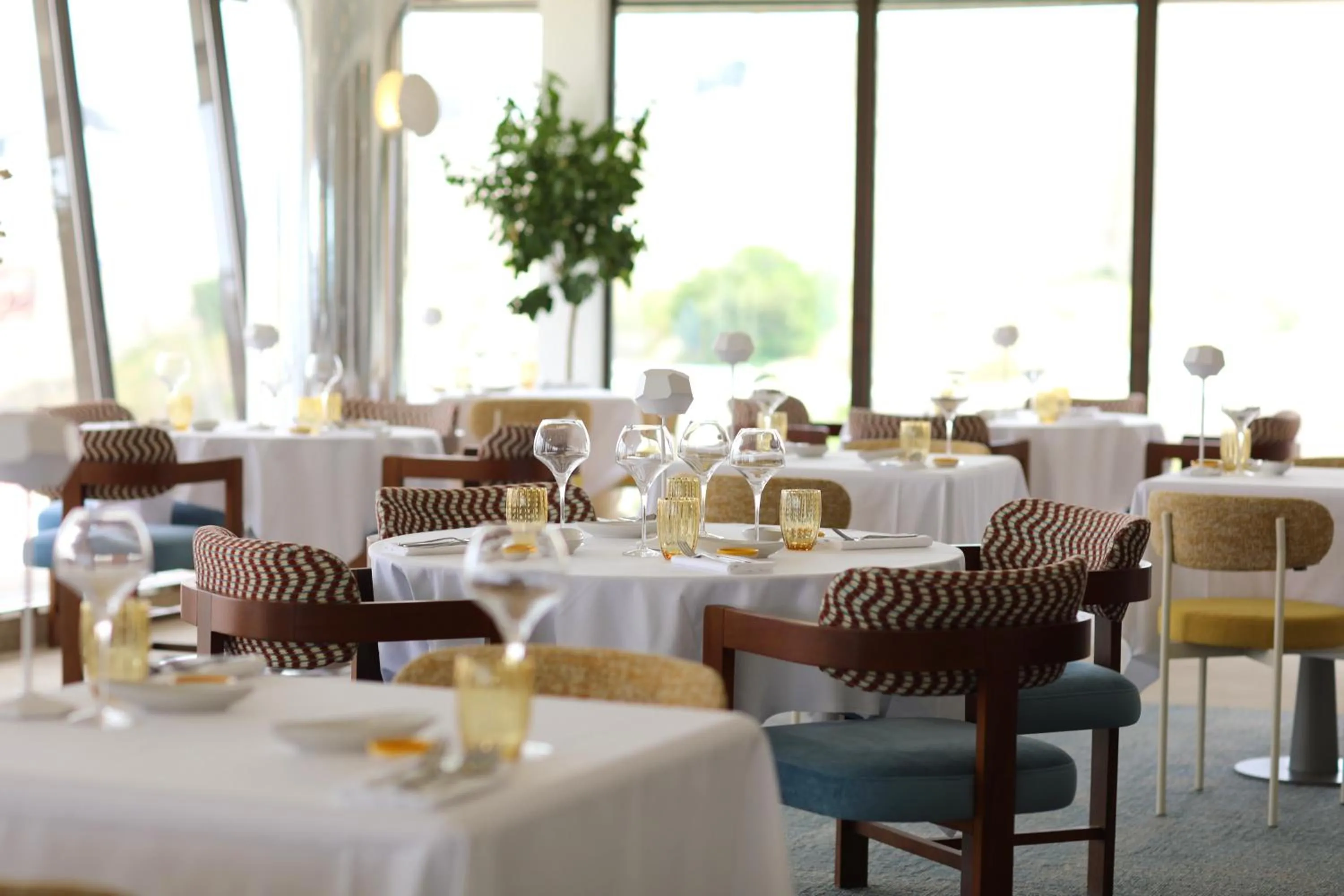 Restaurant/places to eat in Sofitel Marseille Vieux-Port