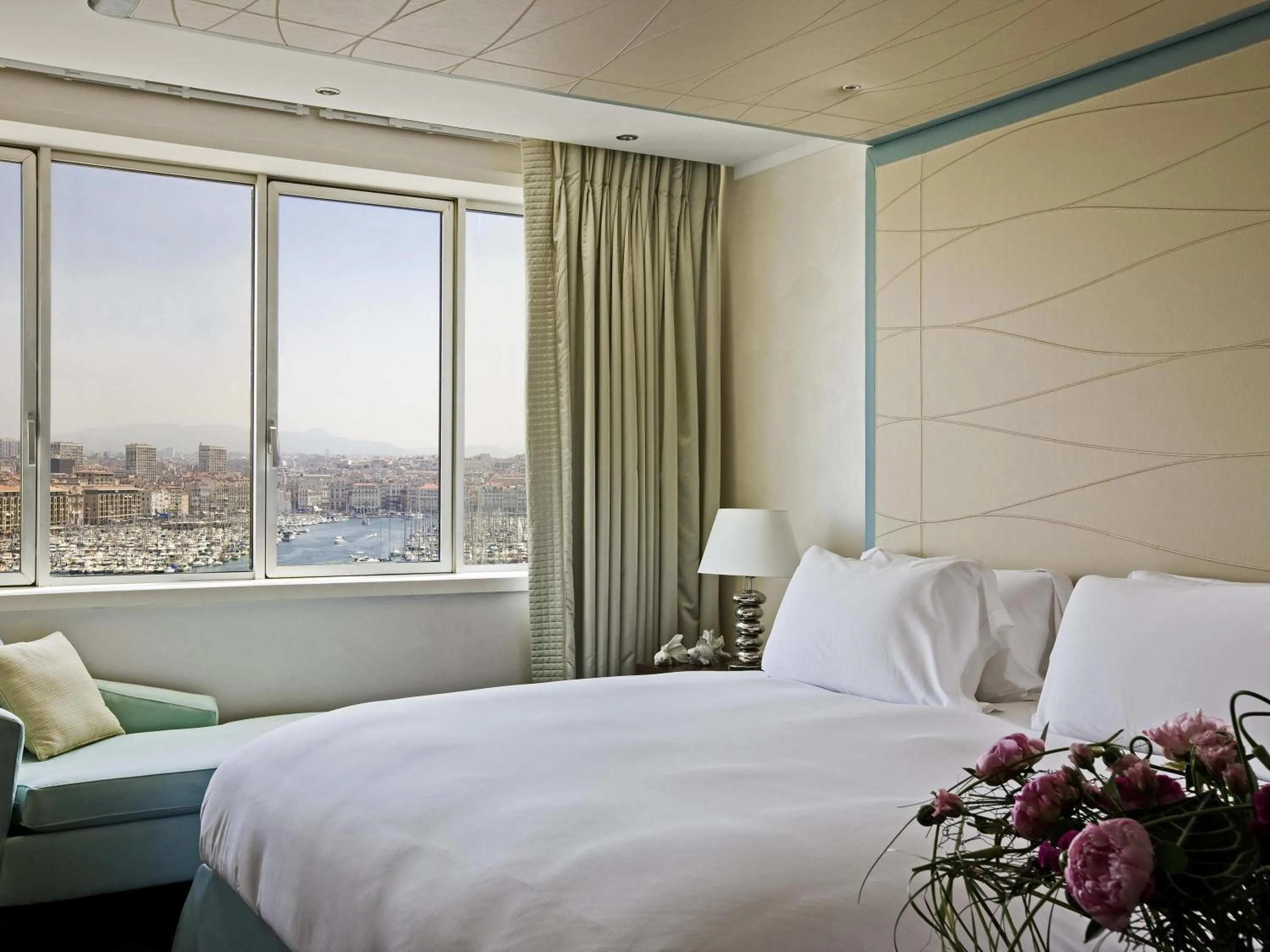 Photo of the whole room, Bed in Sofitel Marseille Vieux-Port